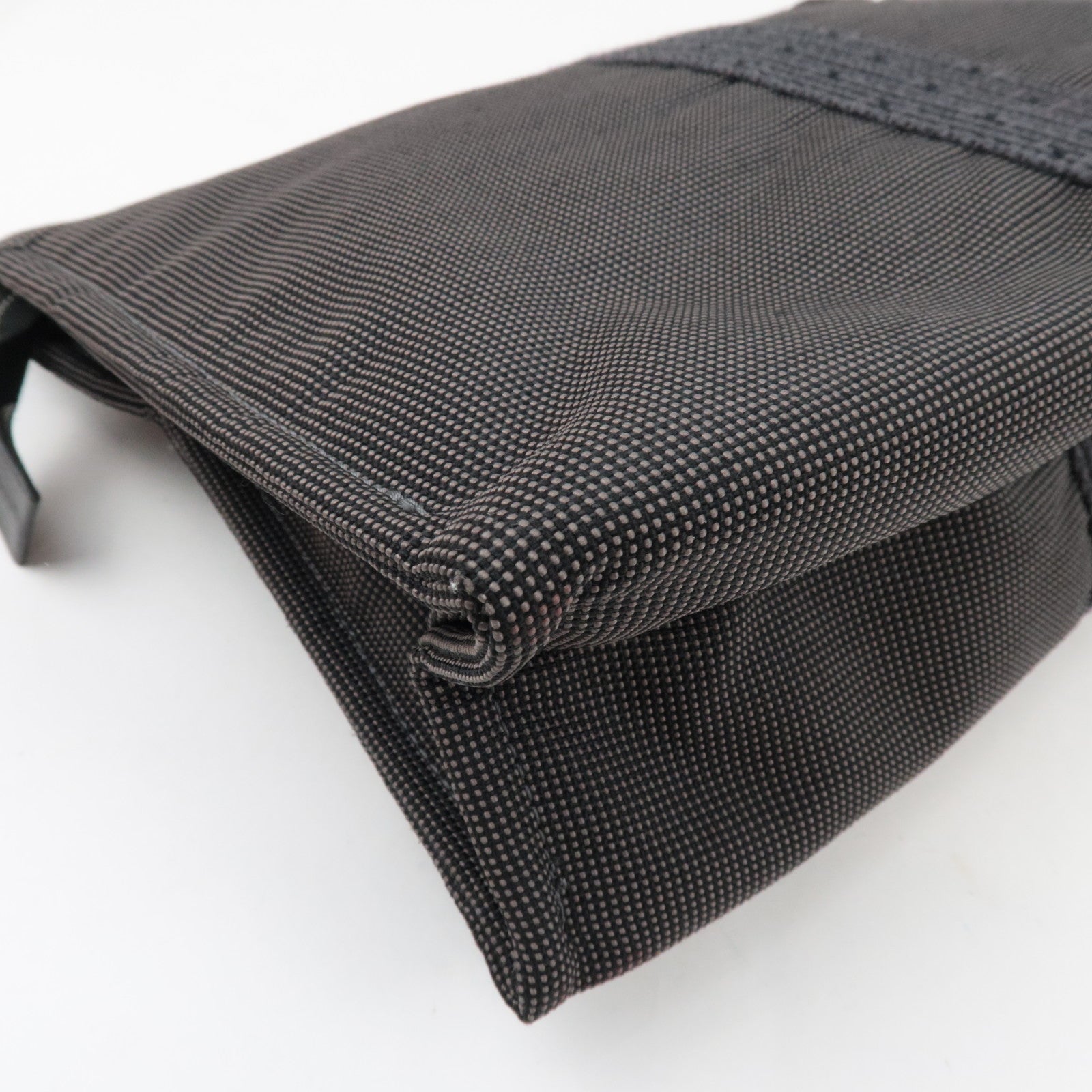 HERMES Her Line Pouch MM Clutch Bag Pouch Canvas Gray