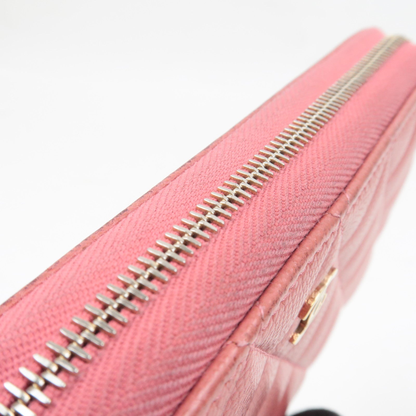 CHANEL Matelasse Round Zipper Long Wallet Caviar Skin Pink *Box, Dust bag, G card