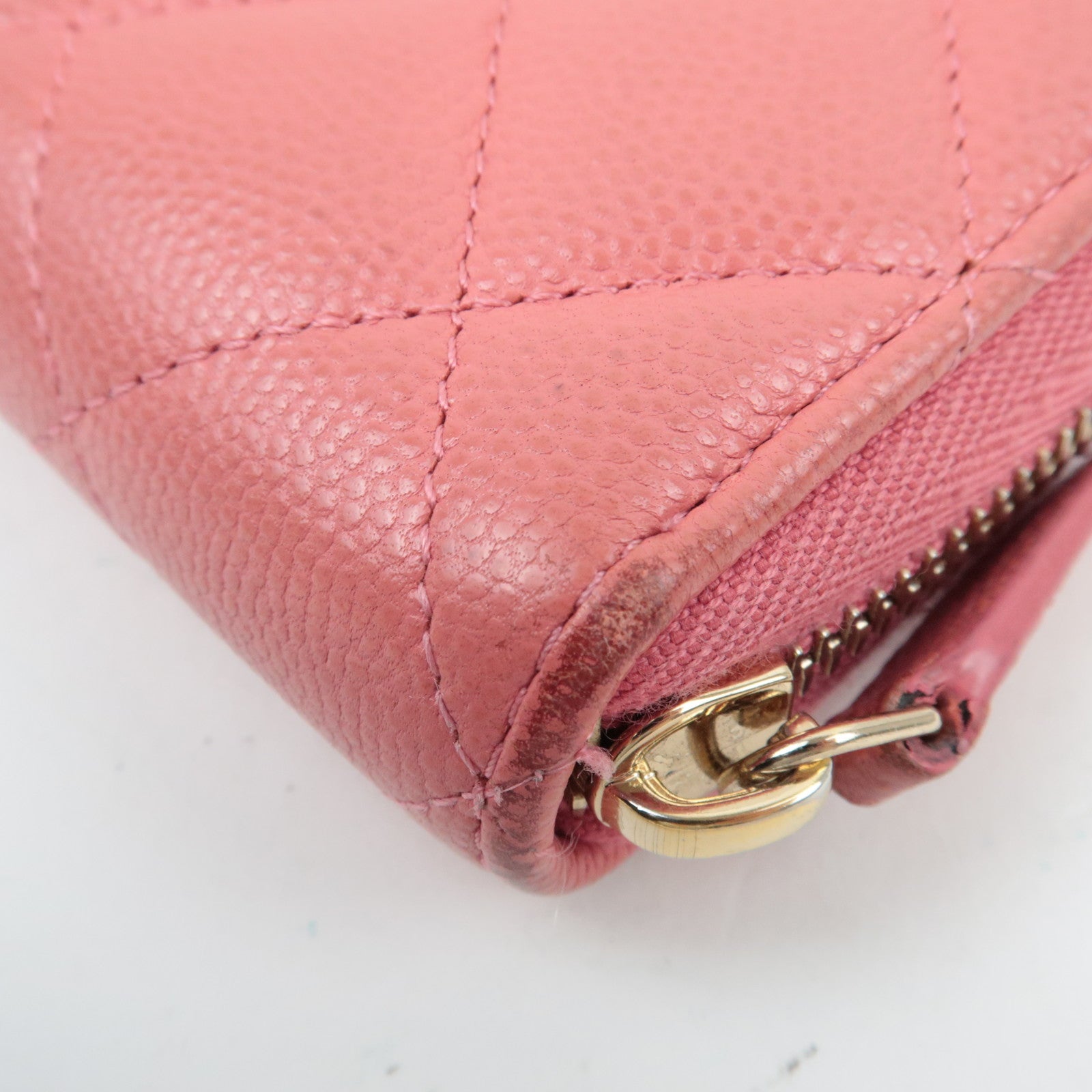 CHANEL Matelasse Round Zipper Long Wallet Caviar Skin Pink *Box, Dust bag, G card