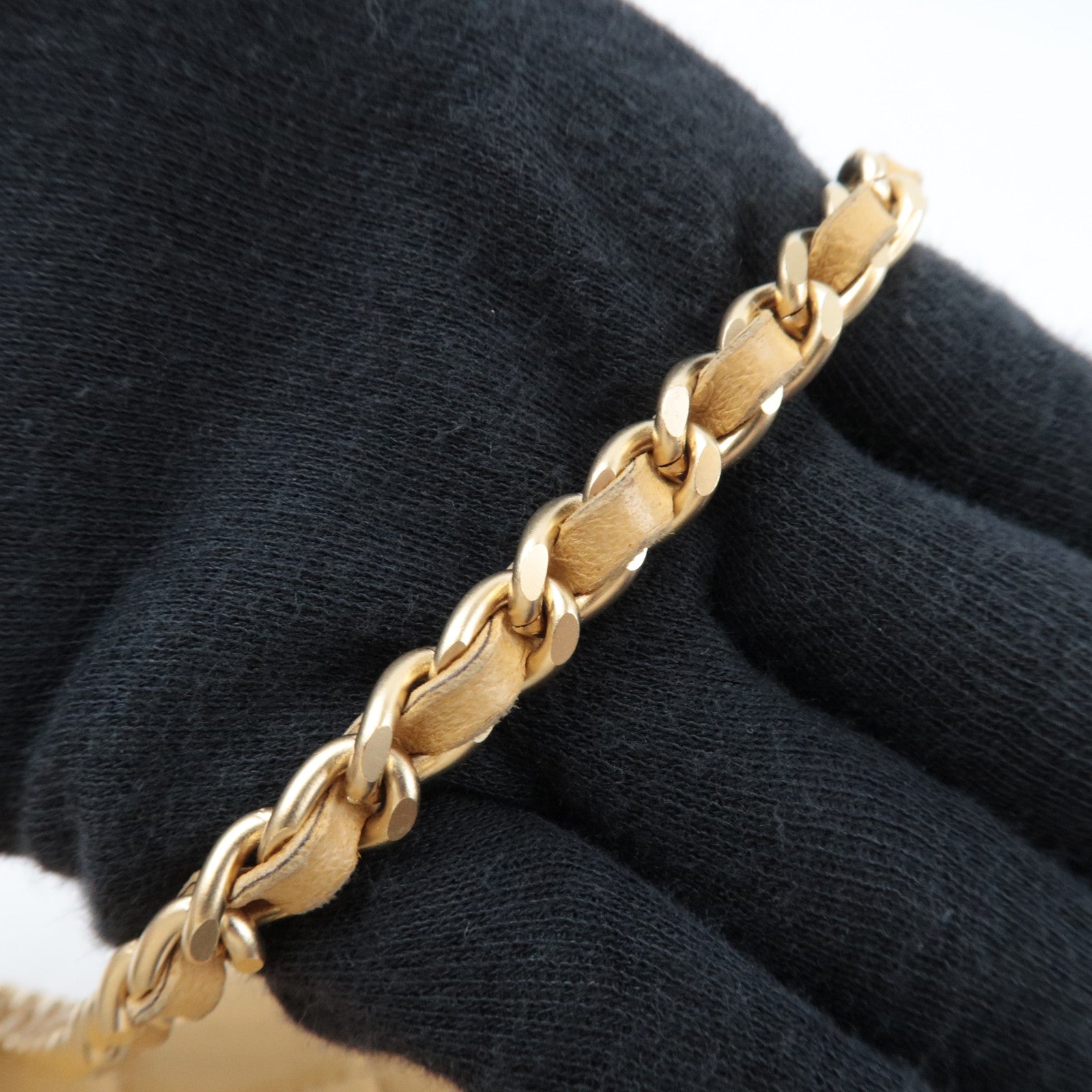 CHANEL Chocobar Chain Shoulder Bag Lambskin Beige Gold HDW *Box, G card