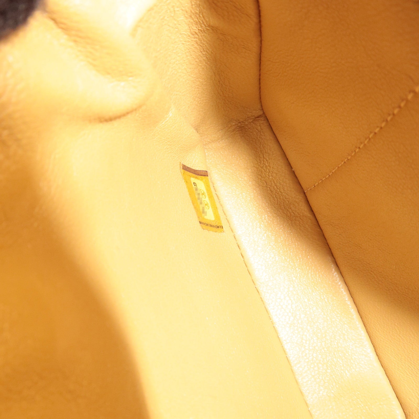 CHANEL Chocobar Chain Shoulder Bag Lambskin Beige Gold HDW *Box, G card