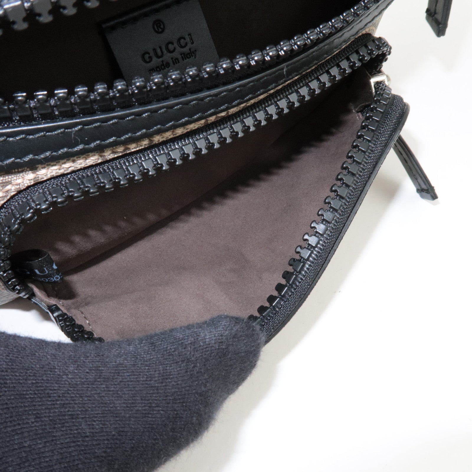 GUCCI Waist Bag Body Bag GG Supreme Leather Beige Black 450946