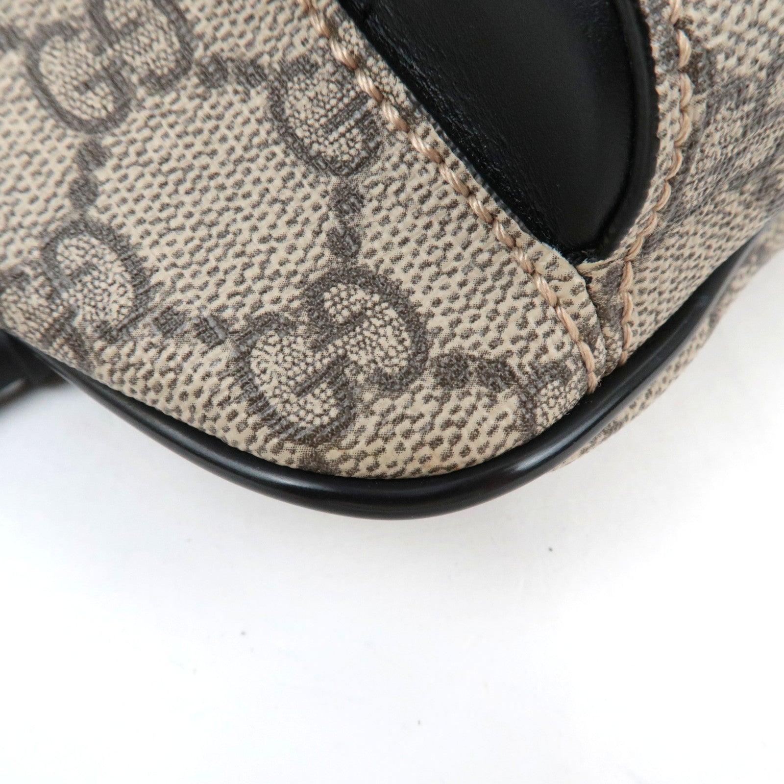 GUCCI Waist Bag Body Bag GG Supreme Leather Beige Black 450946