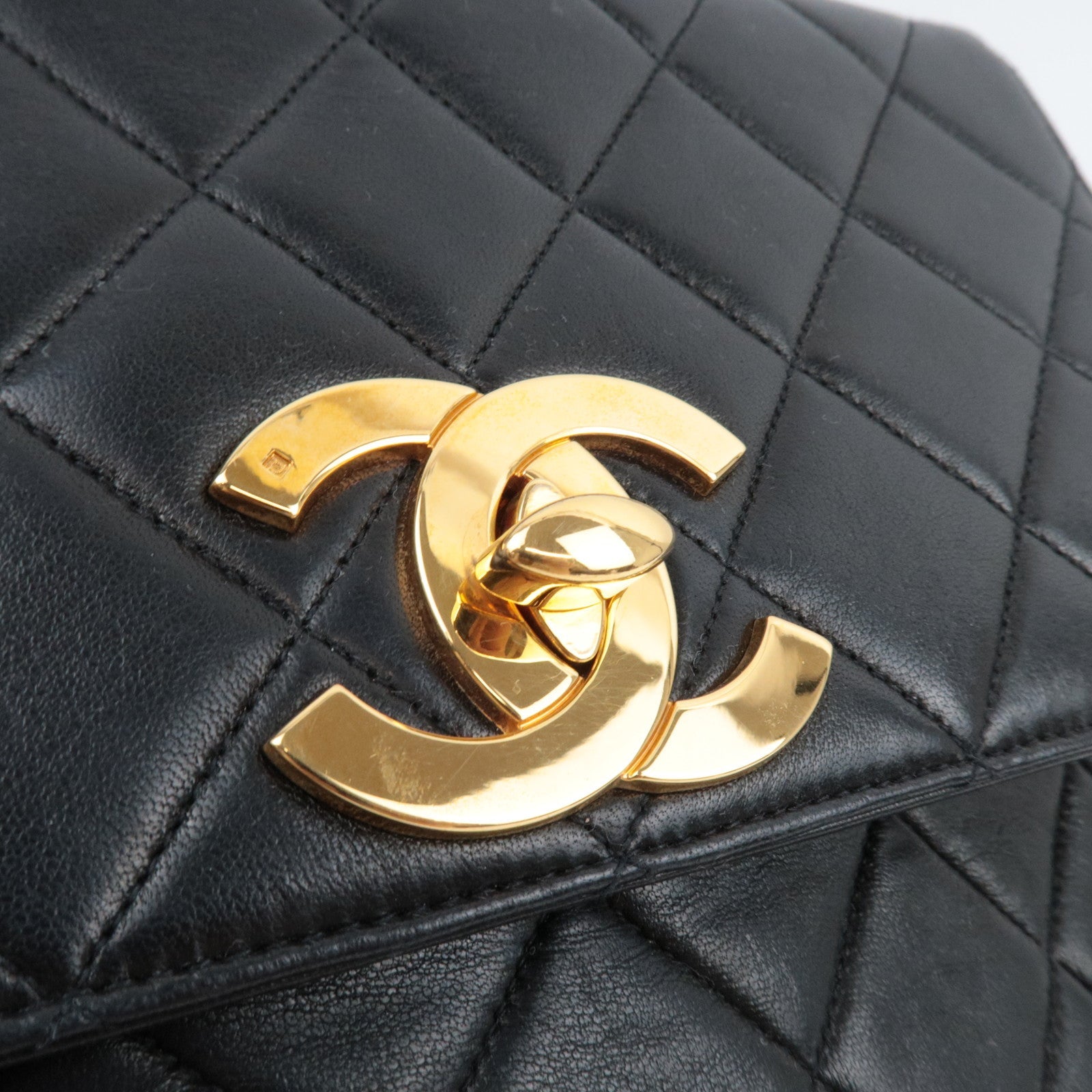CHANEL Big Coco Matelasse Chain Shoulder Bag Lambskin Black *Dust bag, G card