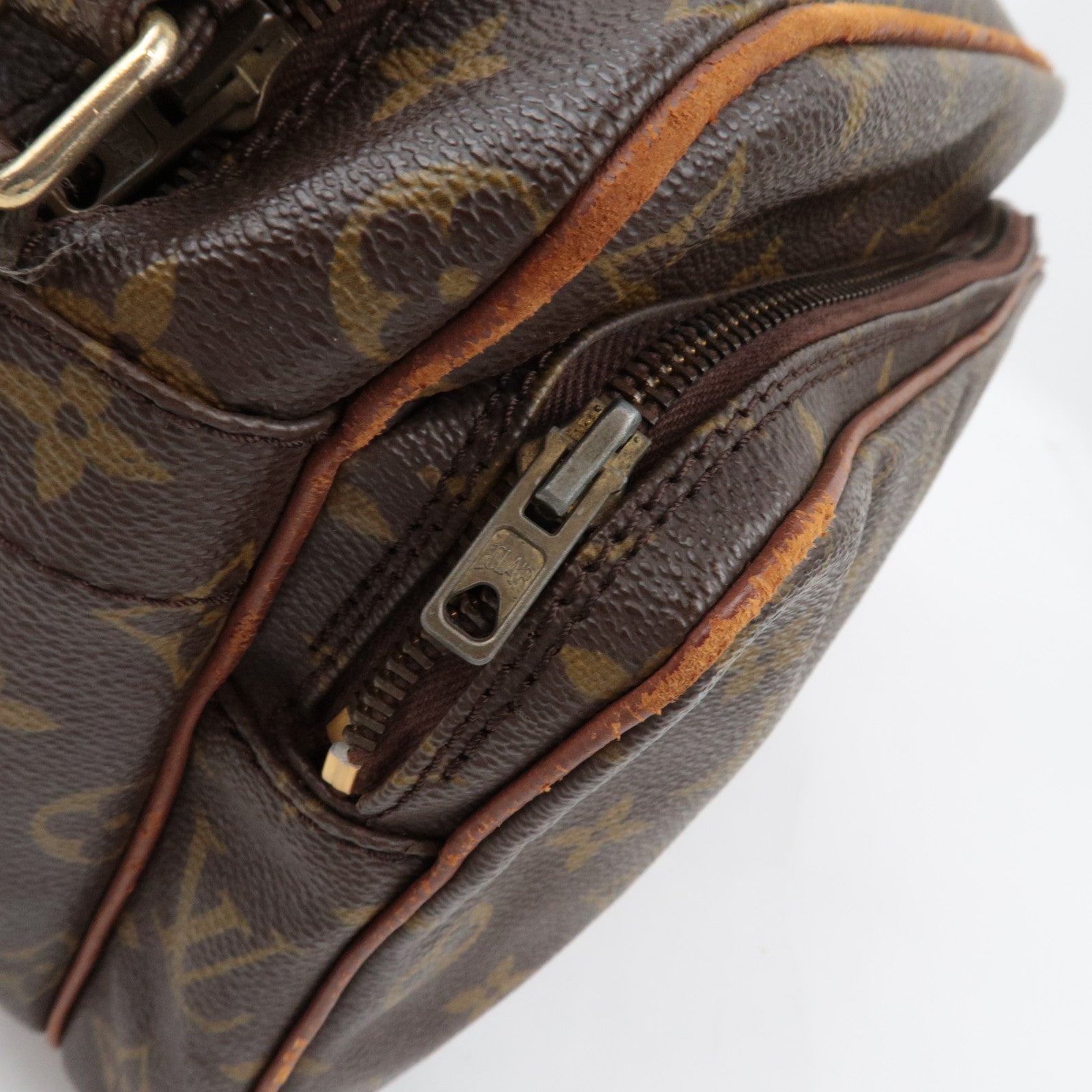 Louis Vuitton Monogram Old Model of Nile Shoulder Bag M45244