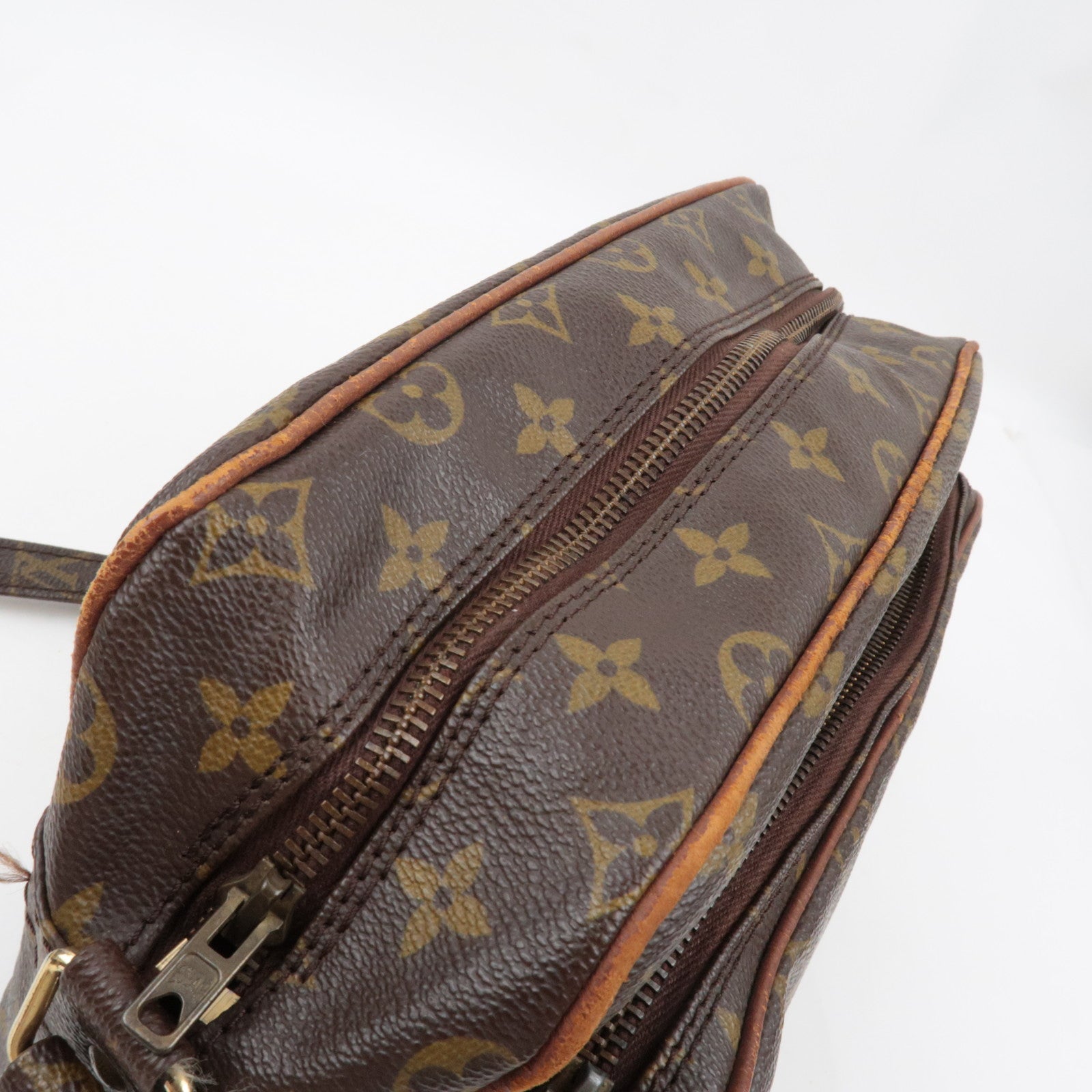 Louis Vuitton Monogram Old Model of Nile Shoulder Bag M45244