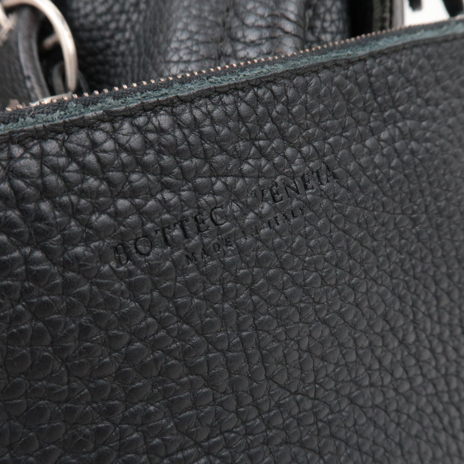 BOTTEGA VENETA Boston Bag Leather Black *Pouch