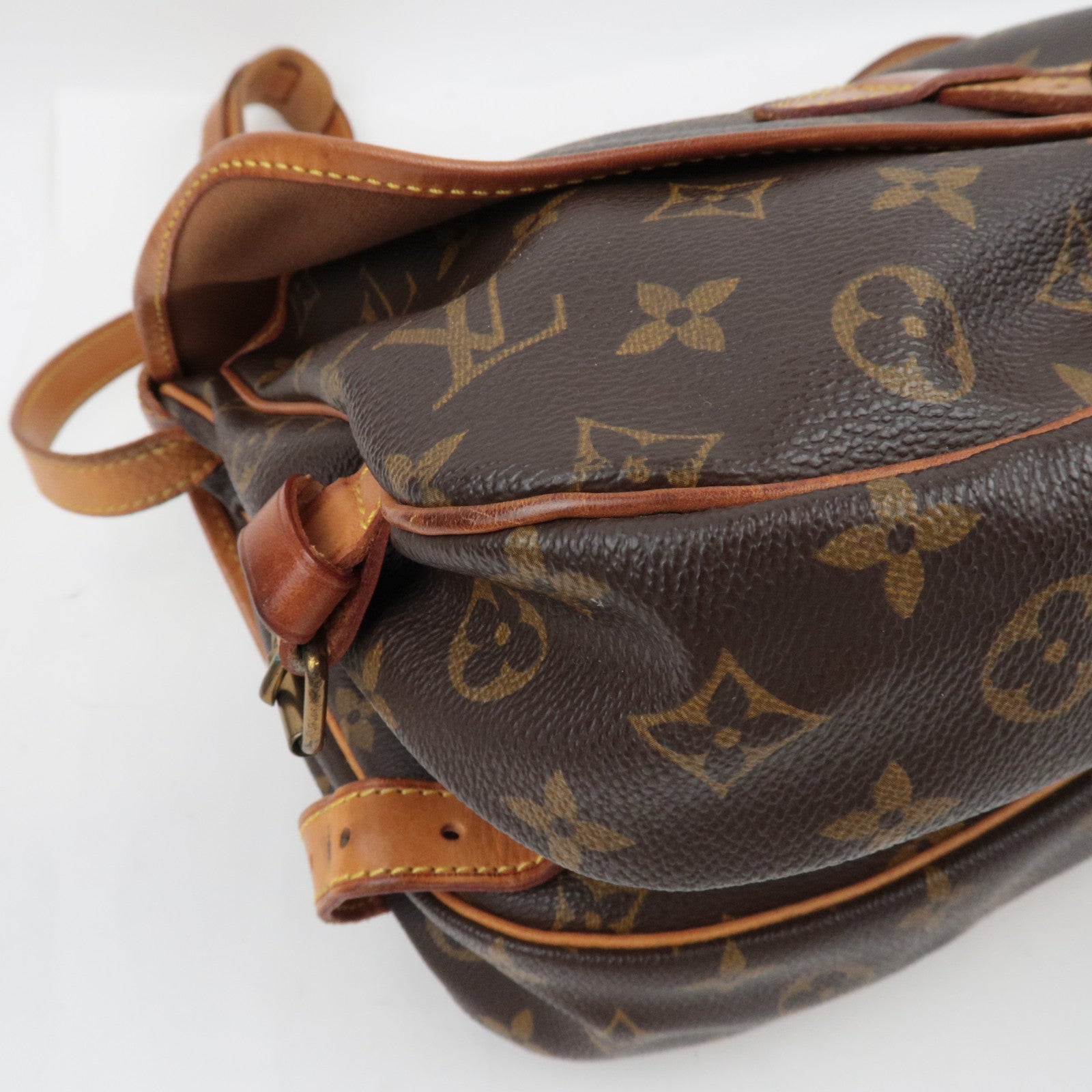 Louis Vuitton Monogram Saumur 30 Shoulder Bag M42256 AR0970