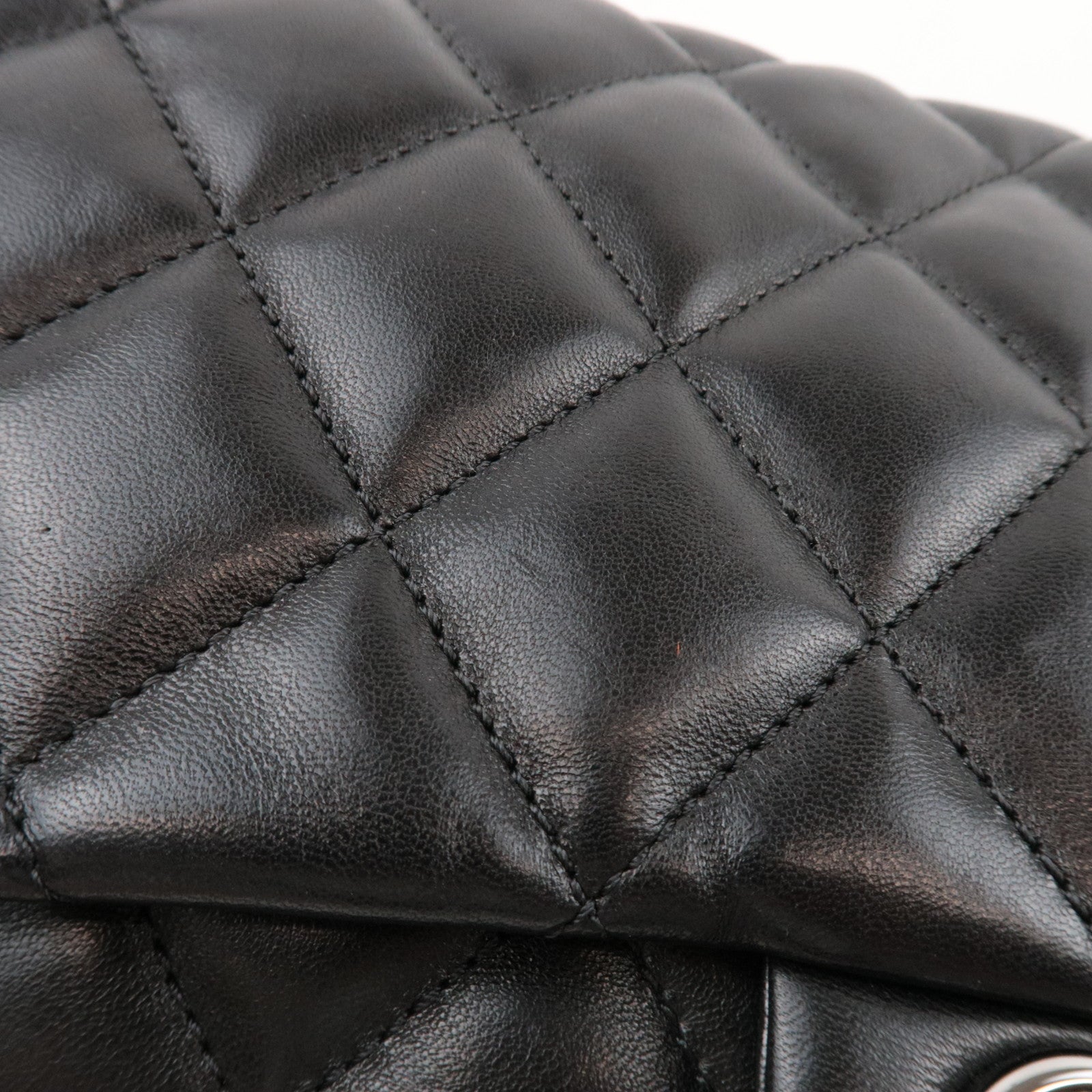 CHANEL Matelasse Chain Shoulder Bag Leather Black Silver HDW *Dust bag, G card