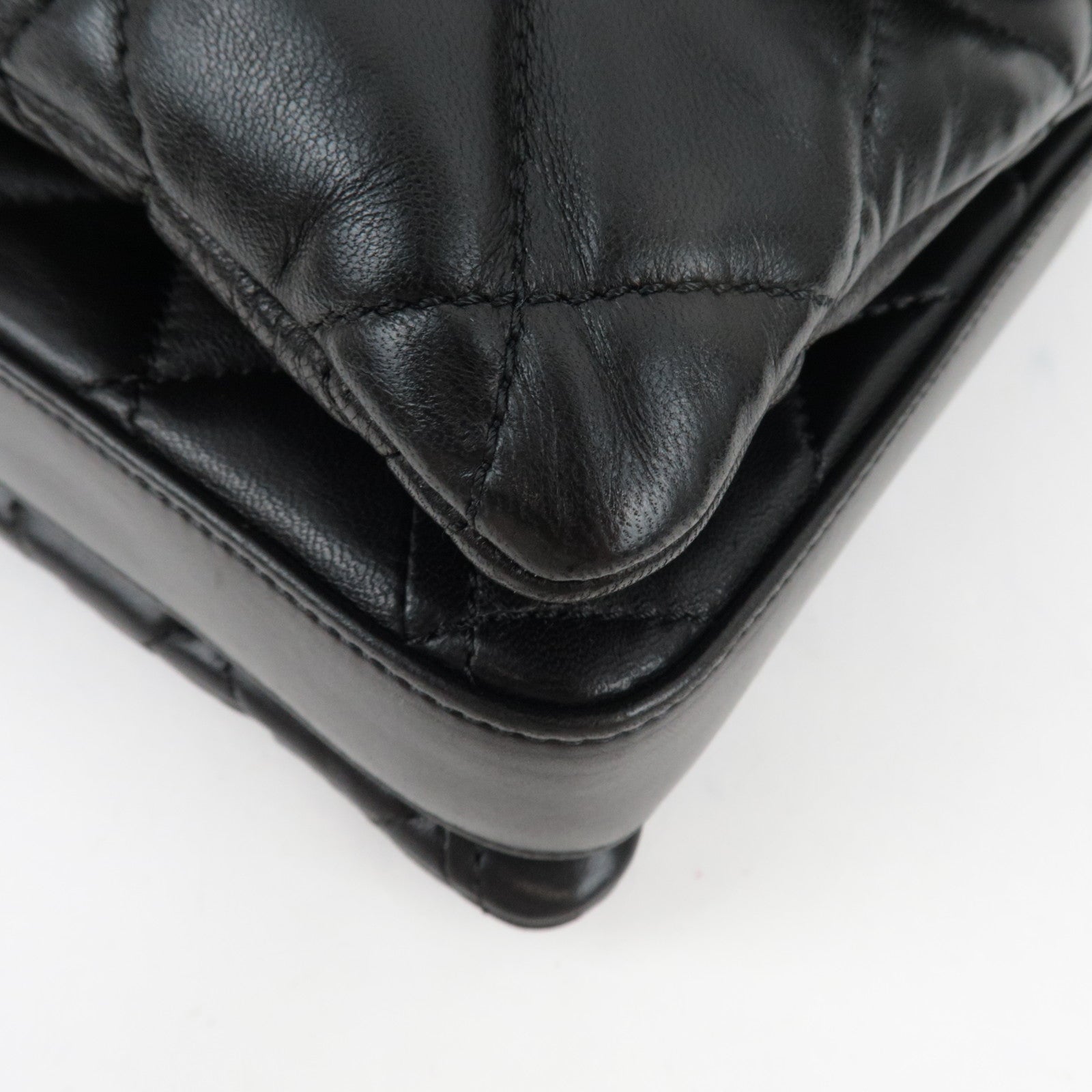 CHANEL Matelasse Chain Shoulder Bag Leather Black Silver HDW *Dust bag, G card