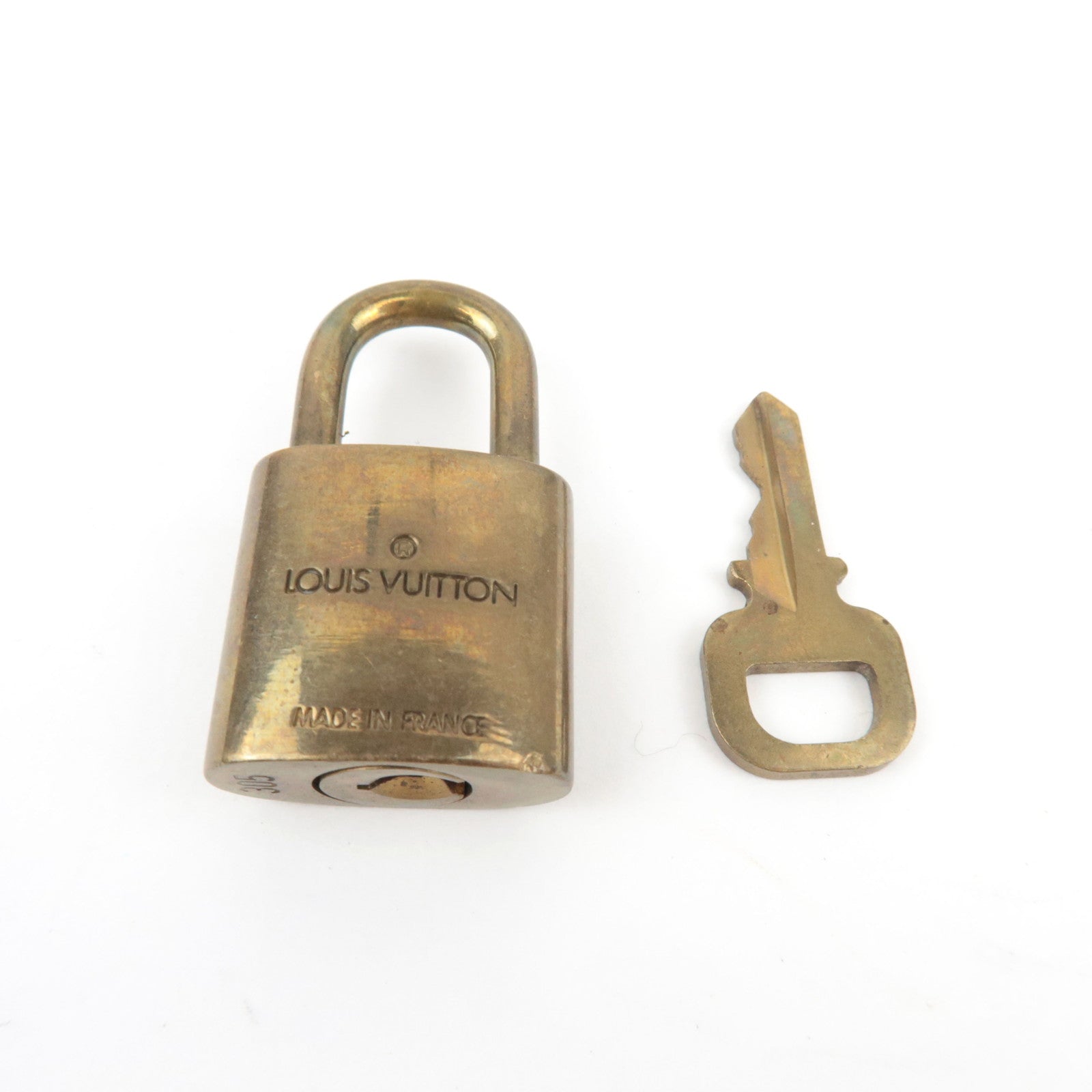 Louis Vuitton Set of 10 Key Locks Cadena Set Metal Gold Color