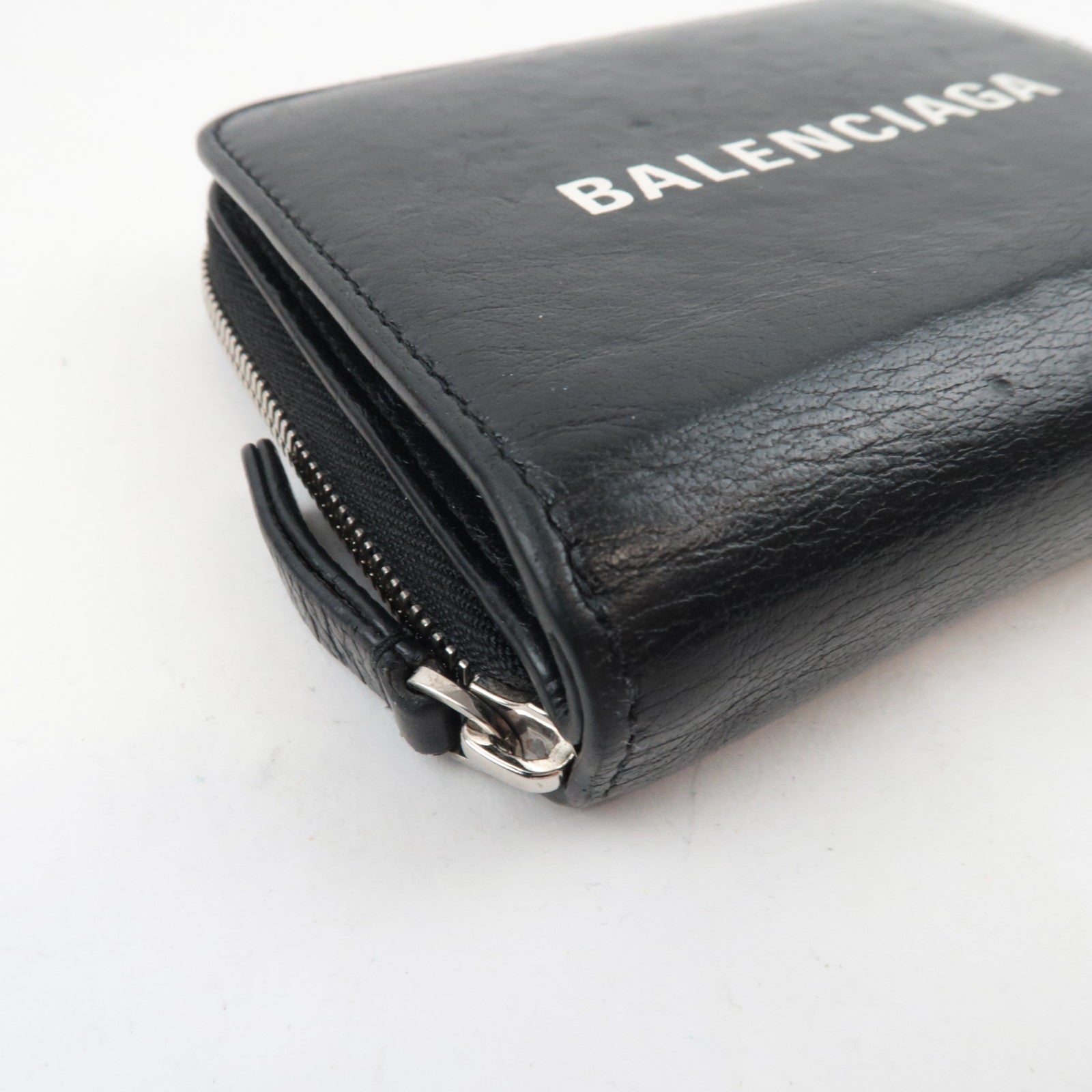 BALENCIAGA Everyday Round Zipper Wallet Leather Black 551933 *Box, Dust bag
