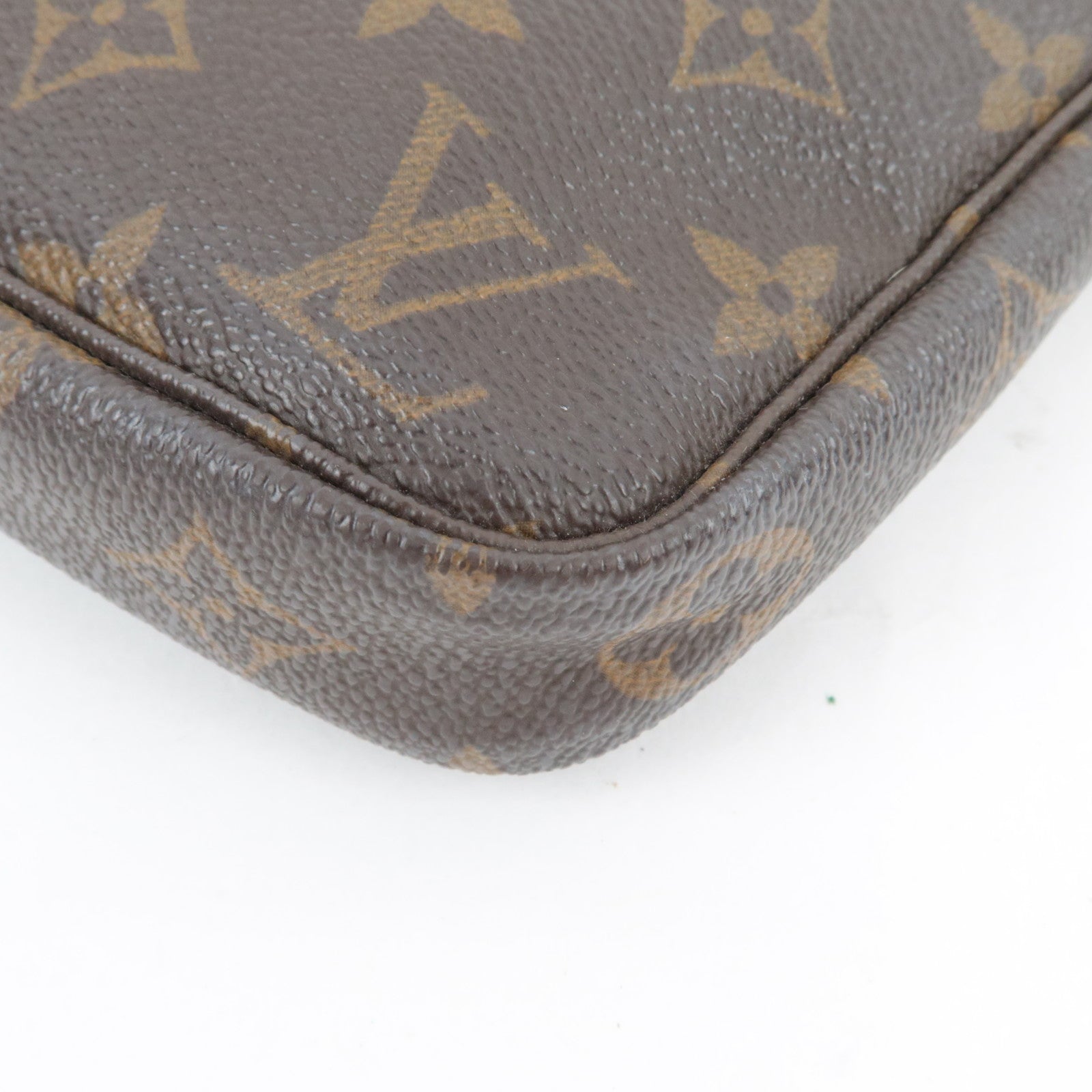 Louis Vuitton Monogram Pochette Accessoires Hand Bag M51980 VI0060