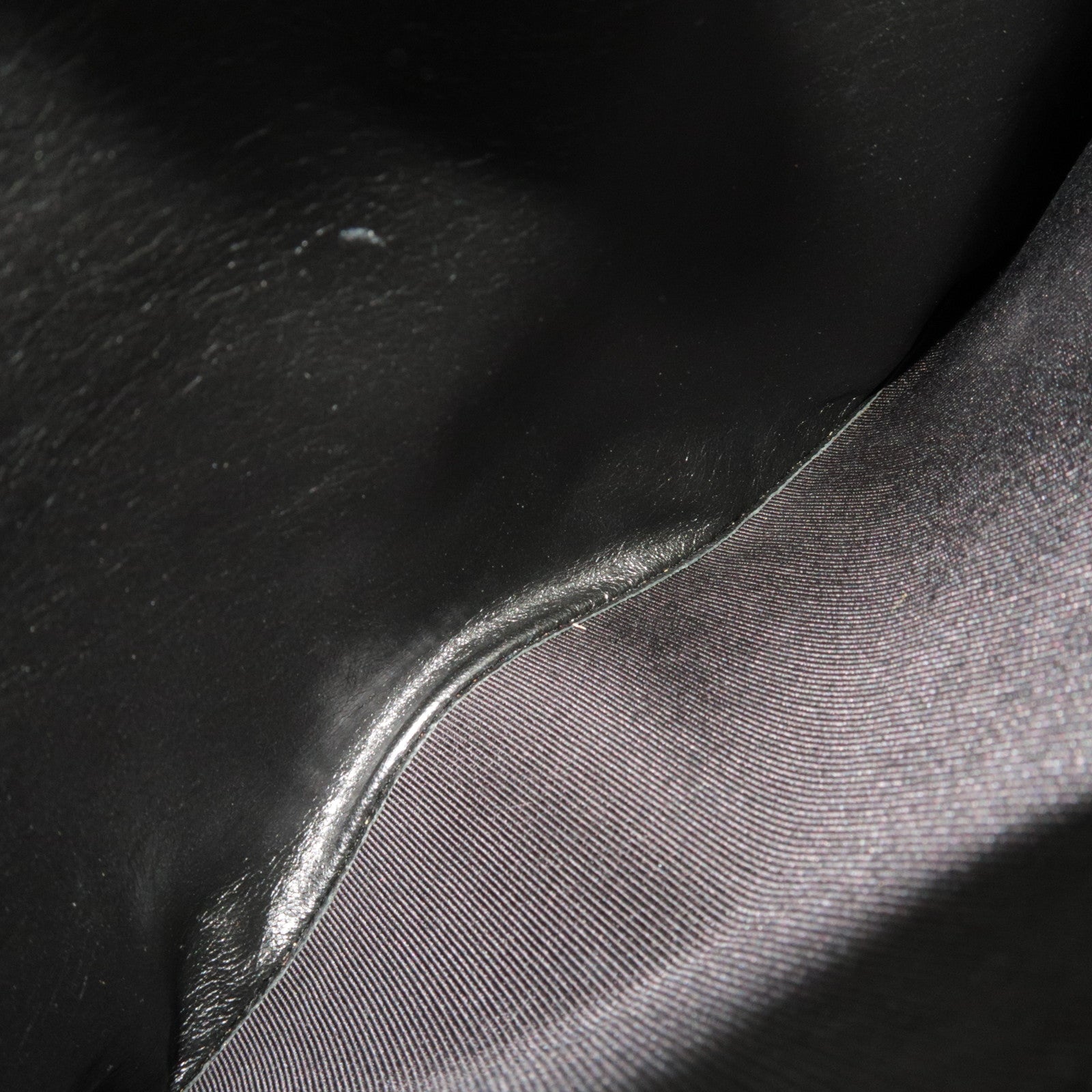 CHANEL Matelasse Chain Shoulder Bag Caviar Skin Black Gold HDW 6869839 *Box, Dust bag