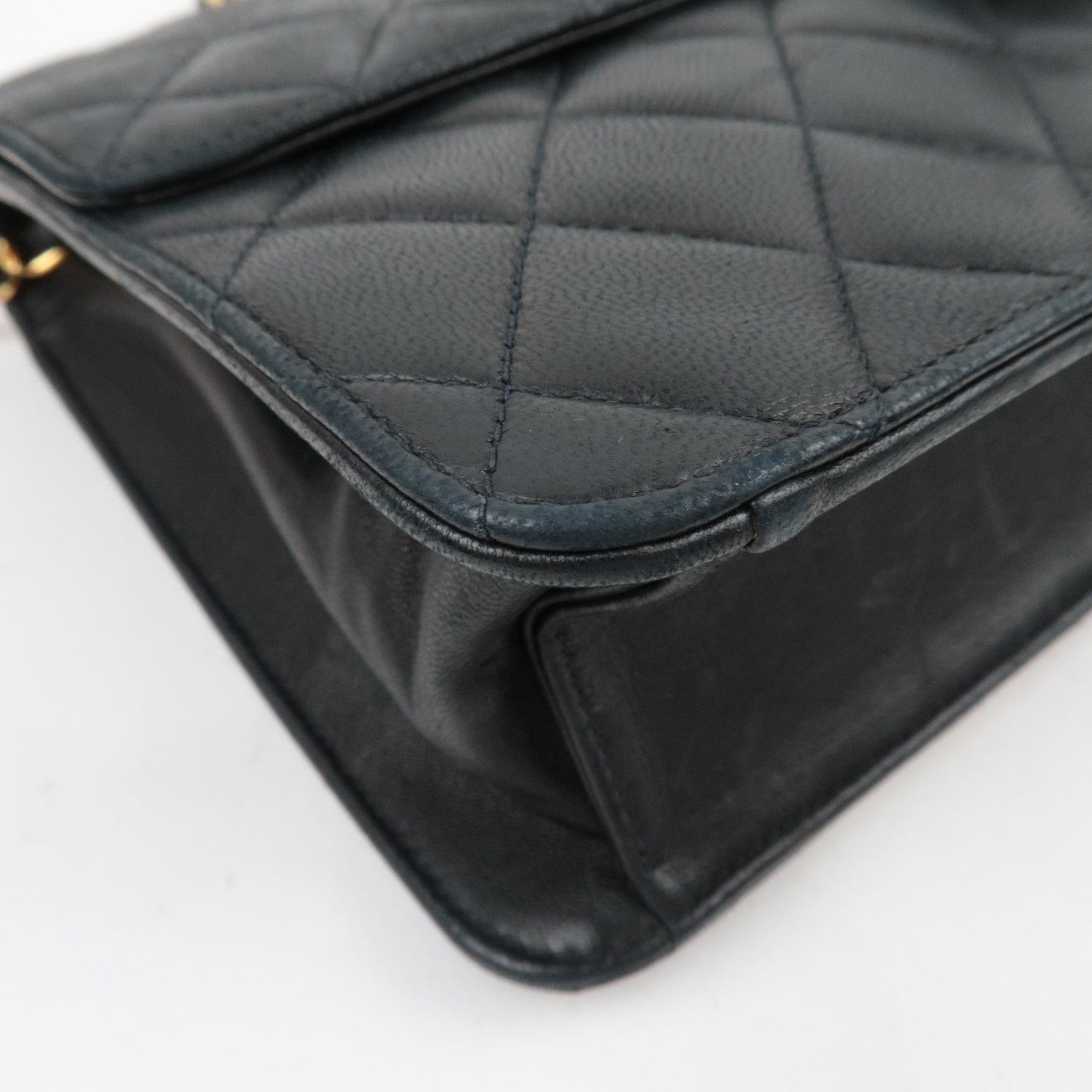 CHANEL Matelasse 25 Single Flap Chain Shoulder Bag Lambskin Black Gold HDW 4624662 *Box, G card