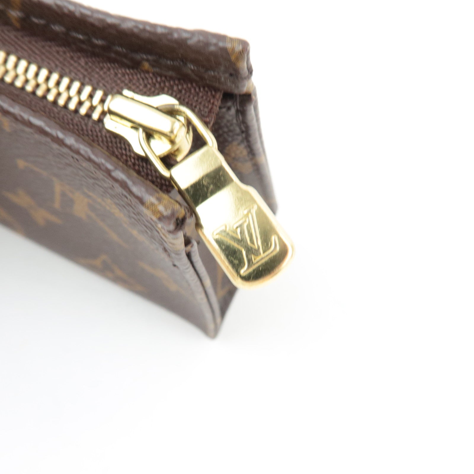 Louis Vuitton Monogram Poche Toilette 15 Toiletry Cosmetic Pouch M47546 DU2101