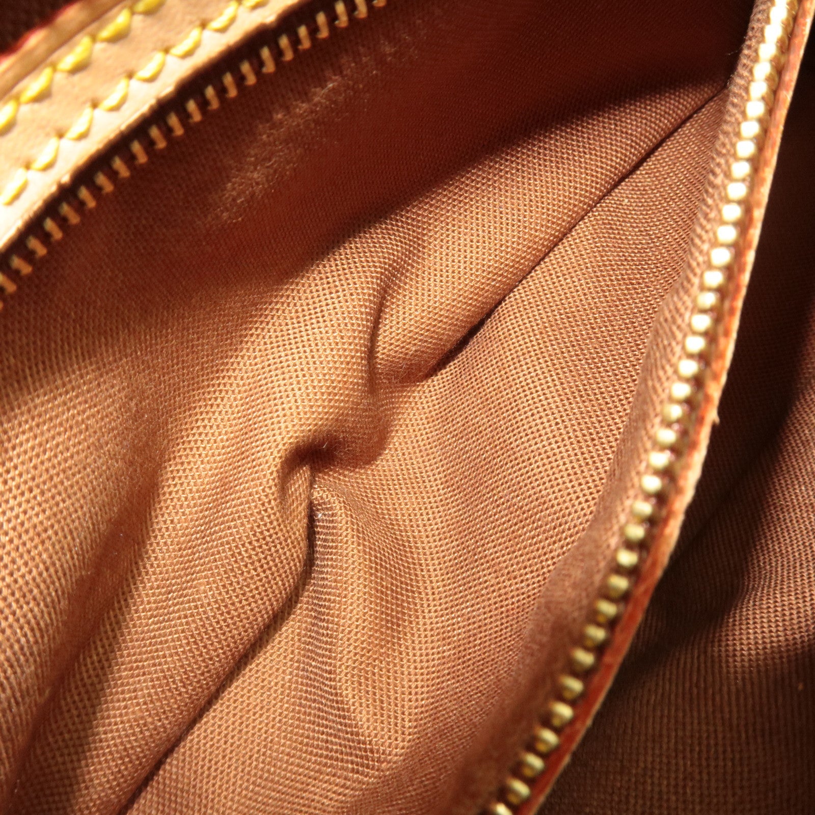 Louis Vuitton Monogram Trotteur Shoulder Bag M51240 AR1010