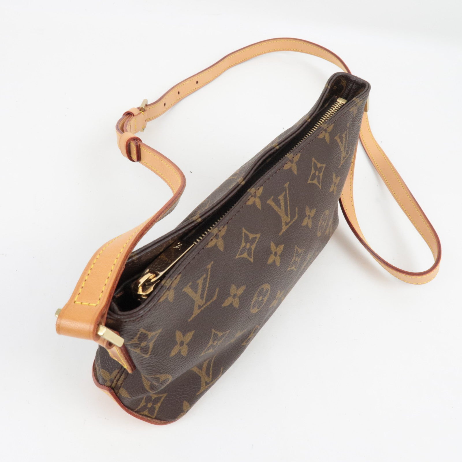 Louis Vuitton Monogram Trotteur Shoulder Bag M51240 AR1010