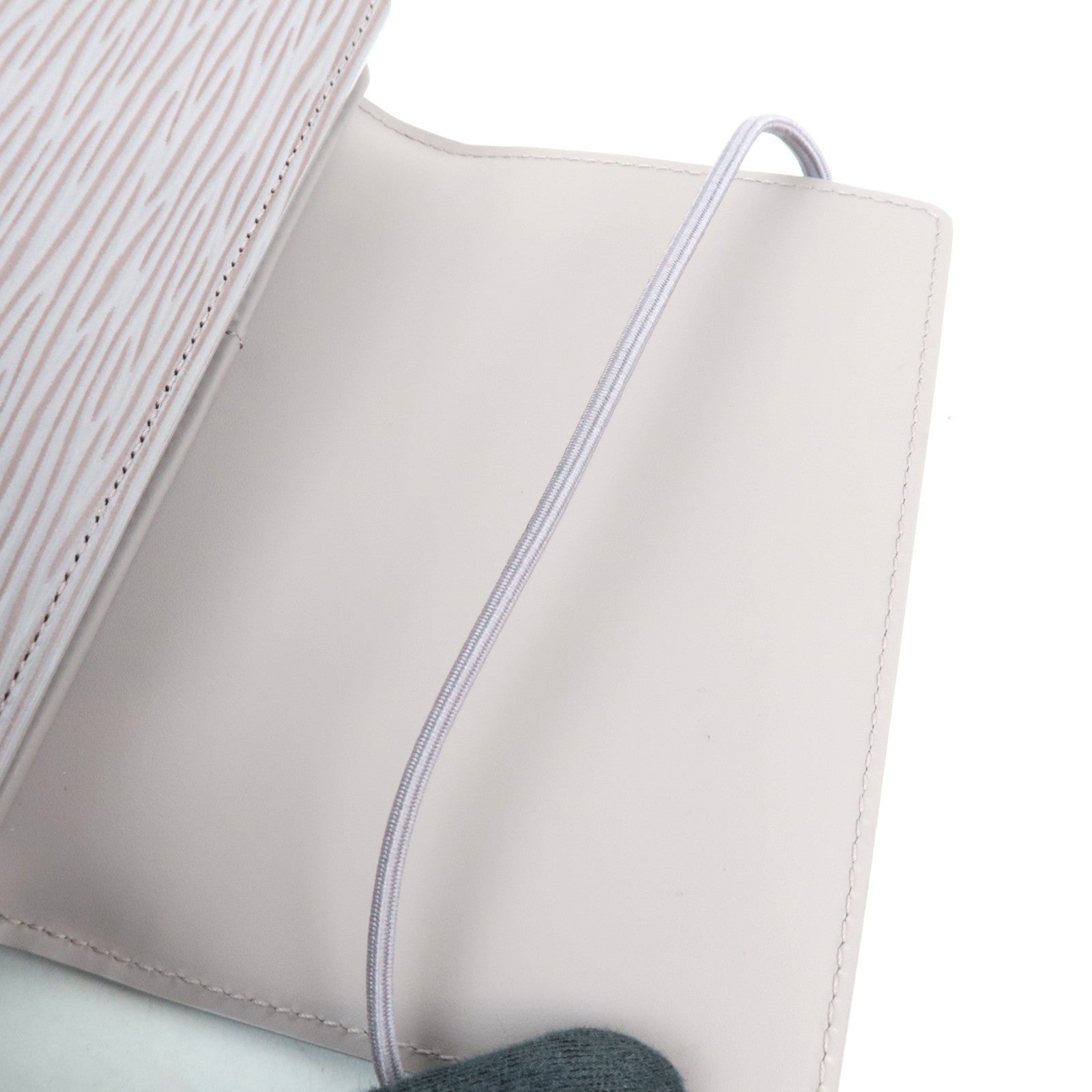 Louis Vuitton Epi Portefeuille Elastic Wallet Lilac M6346B MI0081