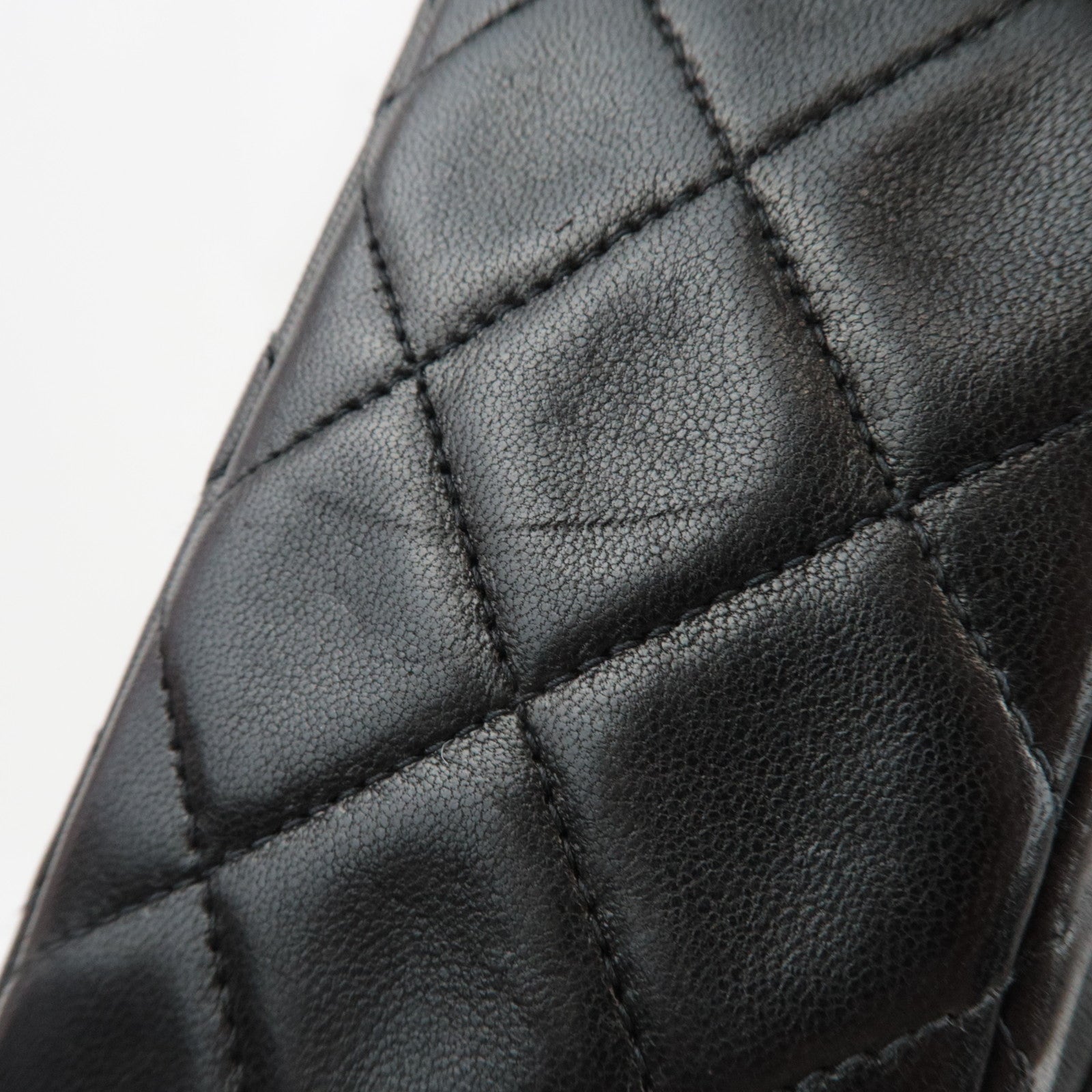 CHANEL Matelasse 25 Single Flap Chain Shoulder Bag Lambskin Black Gold HDW 4336072 *Box