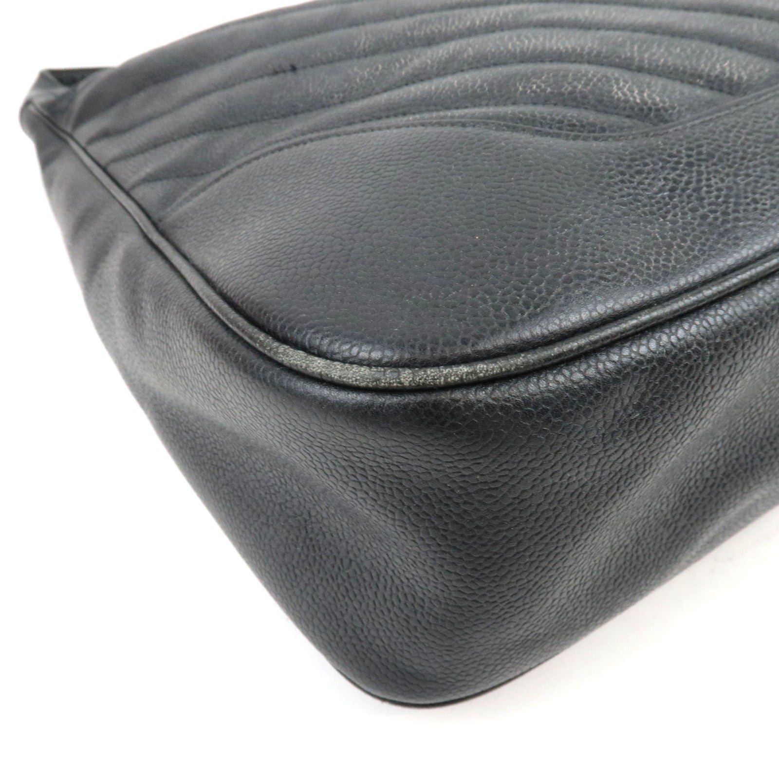 CHANEL V-Stitch Shoulder Bag Caviar Skin Black Gold HDW 1842787 *Dust bag