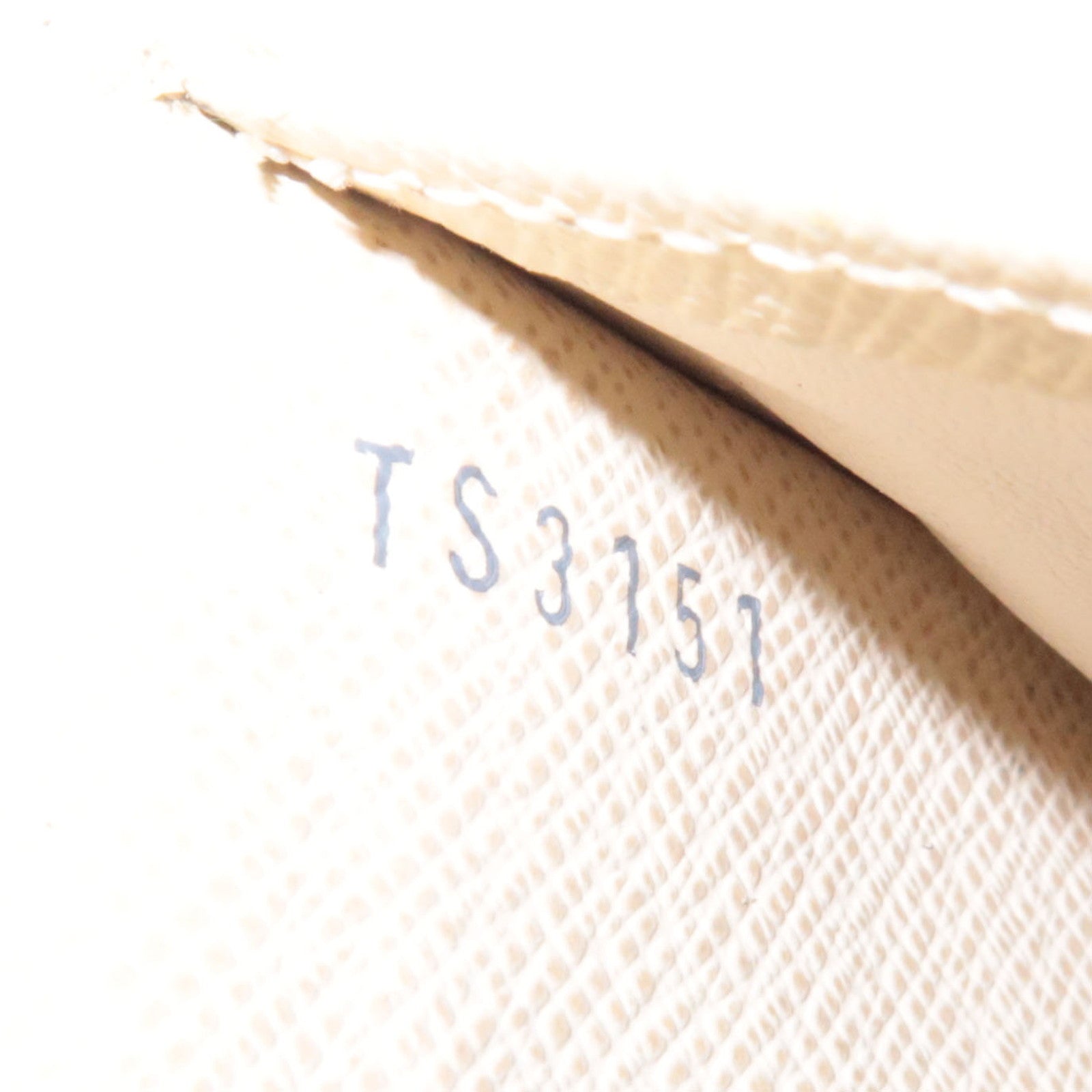 Louis Vuitton Damier Azur Portefeuille International Long Wallet N61732 TS3151