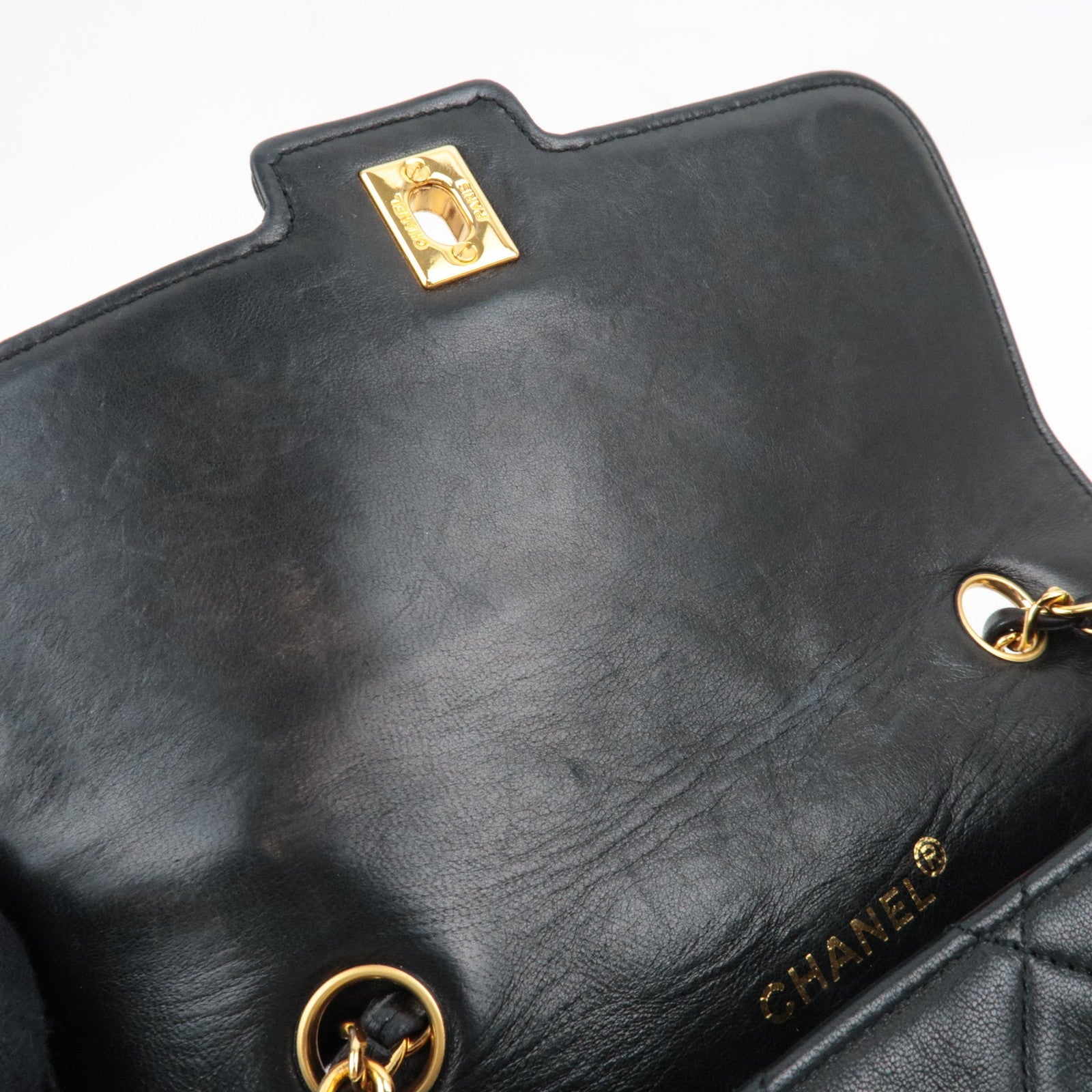 CHANEL Matelasse 22 Chain Shoulder Bag Lambskin Black Gold HDW 1709144 *Box, Dust bag, G card