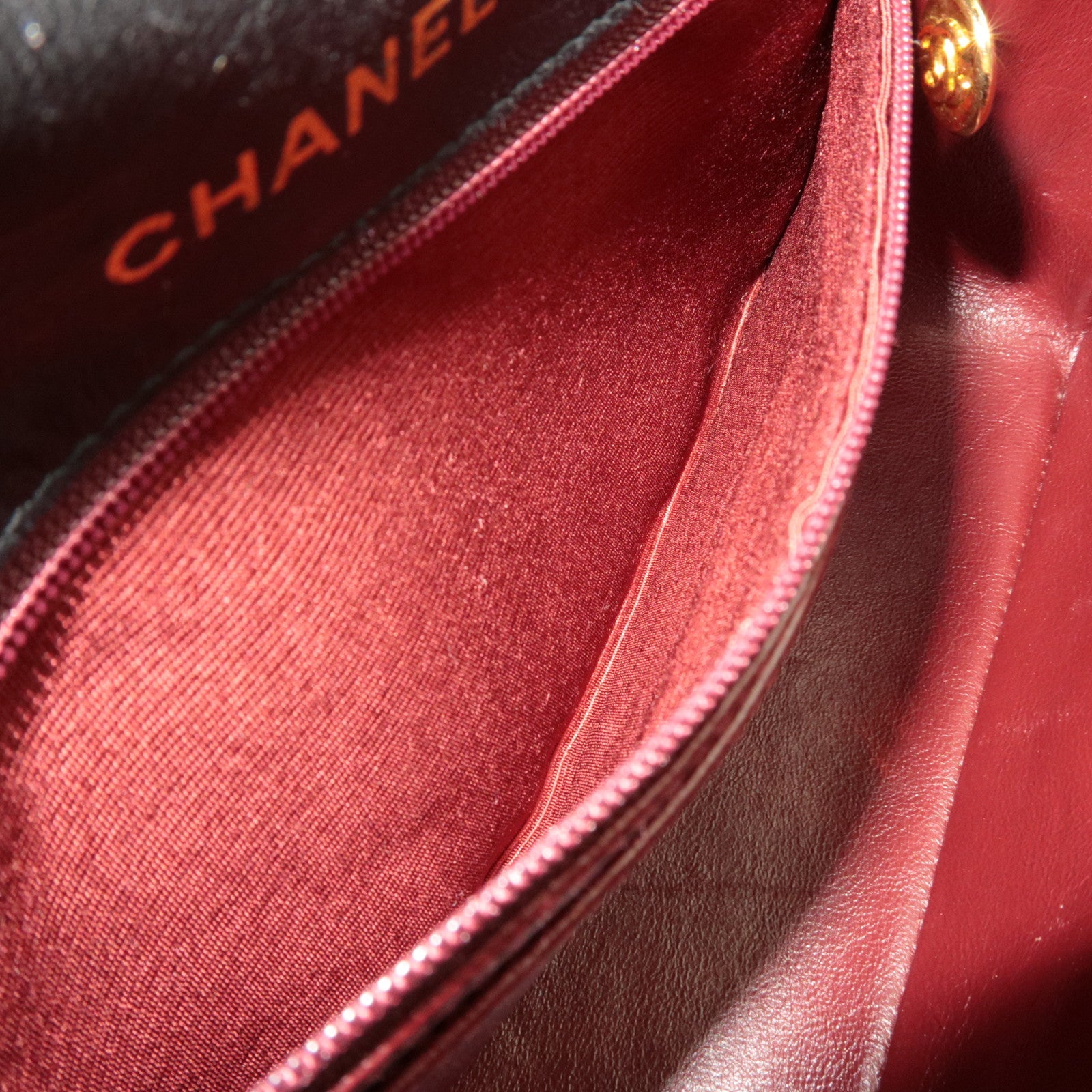 CHANEL Matelasse 22 Chain Shoulder Bag Lambskin Black Gold HDW 1709144 *Box, Dust bag, G card