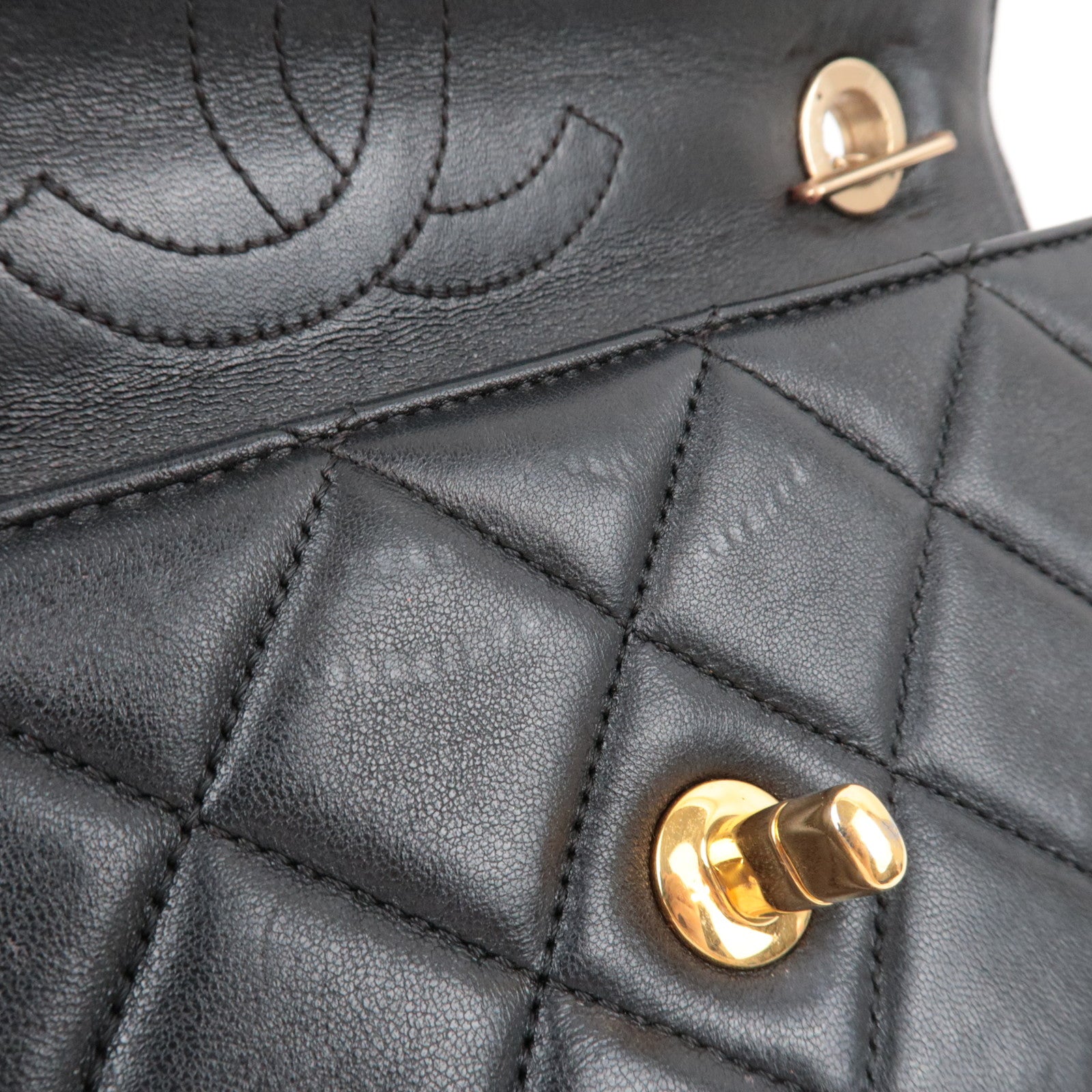 CHANEL Trendy CC Matelasse Chain Shoulder Bag Leather Black Gold HDW 24697567