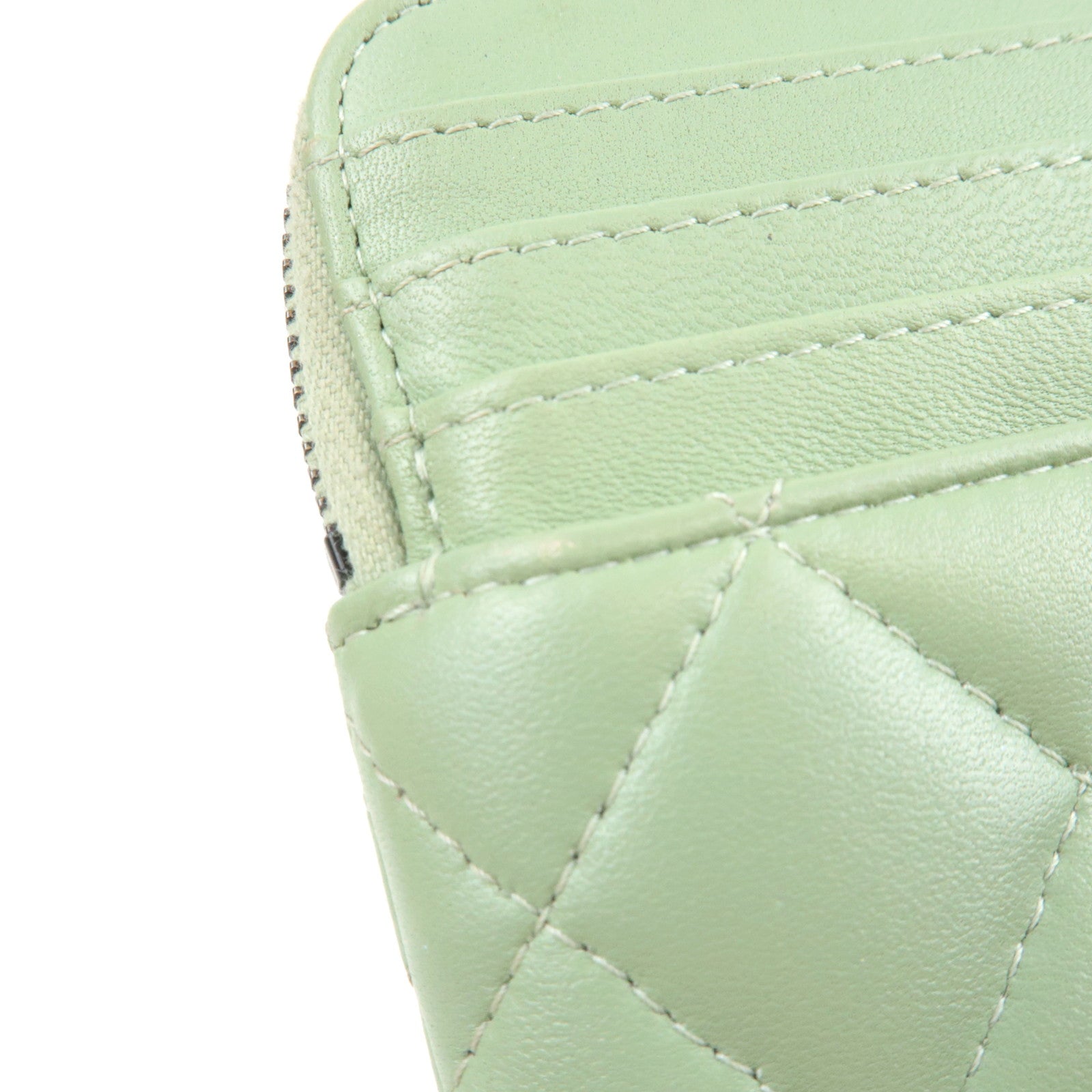 CHANEL Matelasse Zip Coin Purse Lambskin Green AP2061 *Box, Dust bag