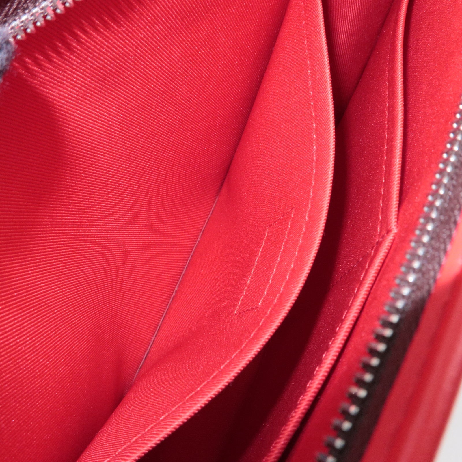 Louis Vuitton Monogram Pochette Voyage MM Clutch Bag Sari Red M12817 RFID