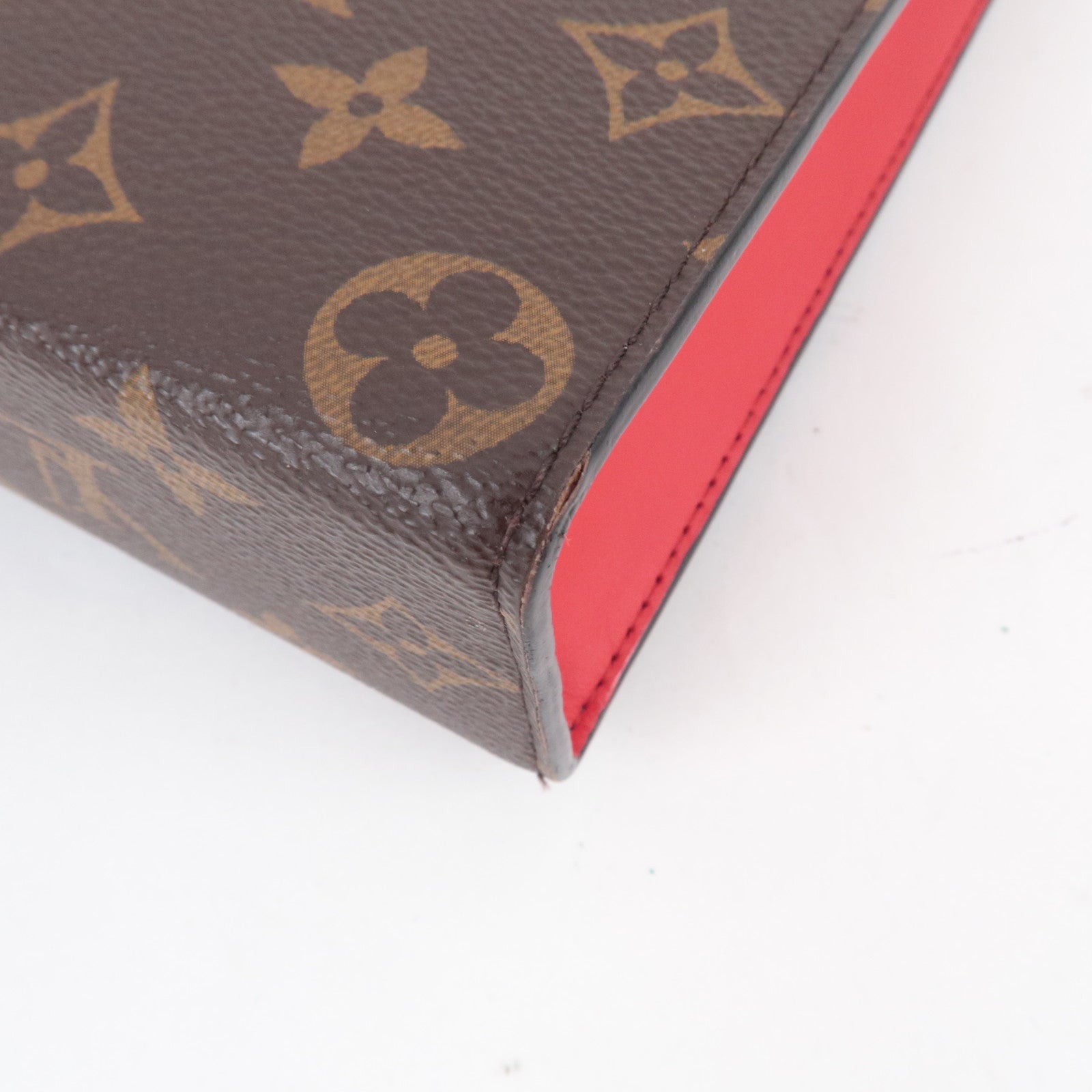 Louis Vuitton Monogram Pochette Voyage MM Clutch Bag Sari Red M12817 RFID