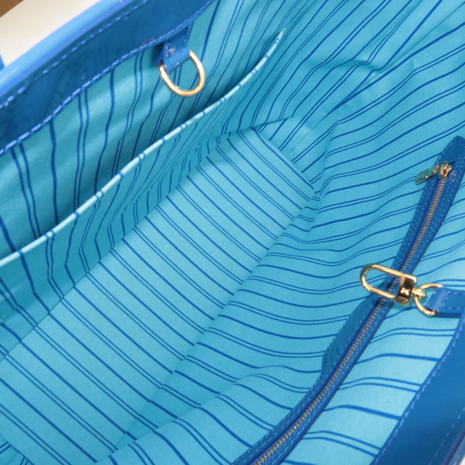 Louis Vuitton Cosmic Blossom PM Murakami Tote Bag Blue M93161 RC0170