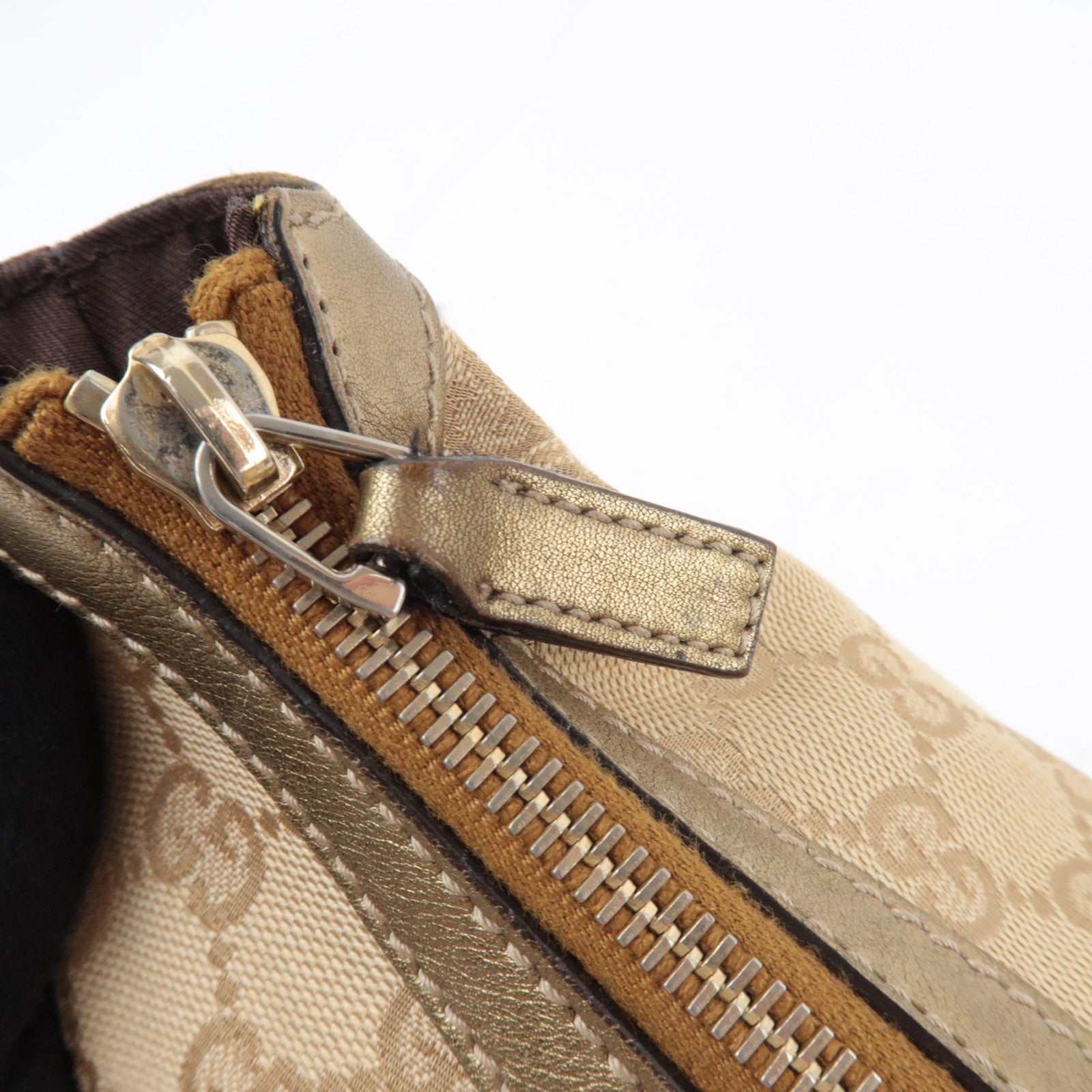 GUCCI Sherry Shoulder Bag GG Canvas Leather Beige Gold 181092