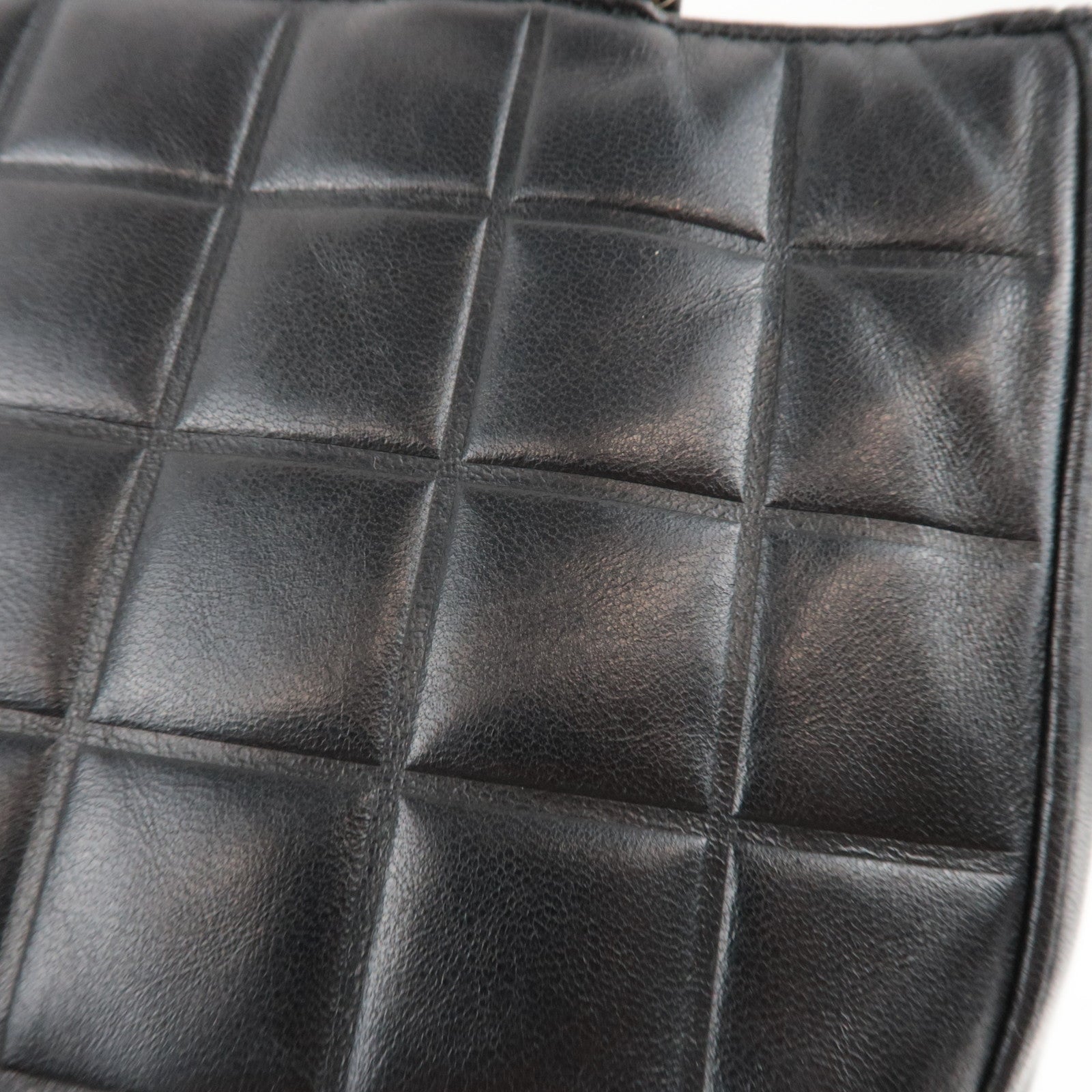 CHANEL Chocolate Bar Tote Bag Vertical Lambskin Black Gold HDW 6915147