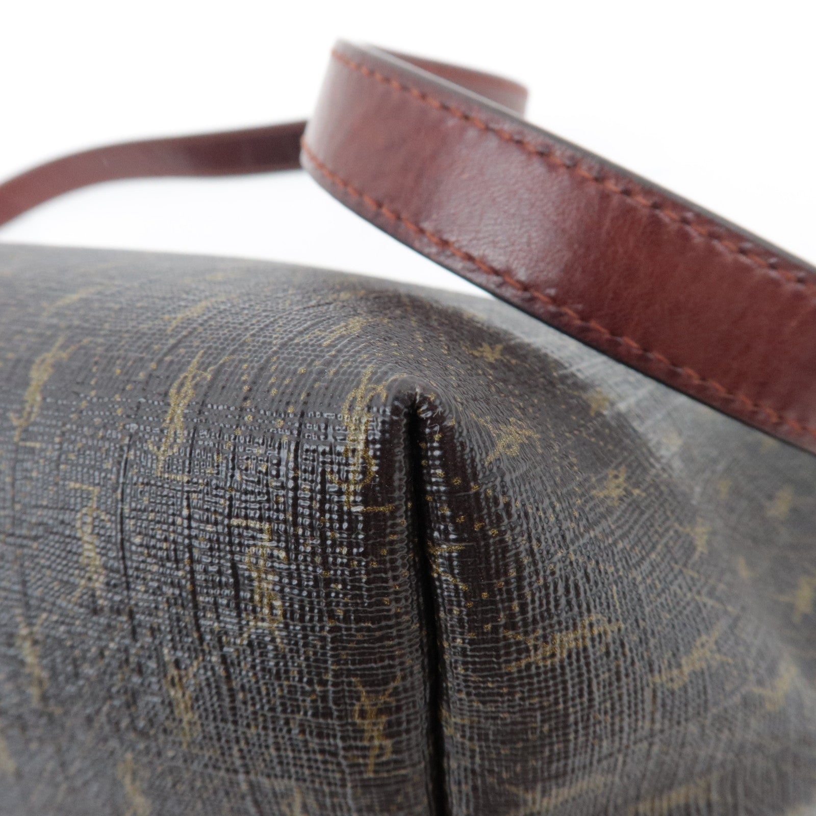 Saint Laurent Monogram Shoulder Bag PVC Leather Brown 667490