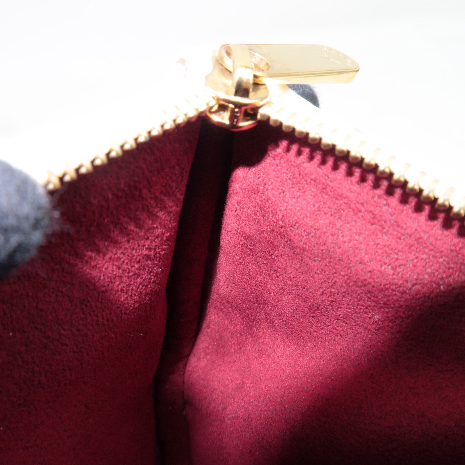 Louis Vuitton Monogram Multicolore Pochette MM MIni Pouch Blanc M60028 MI0076