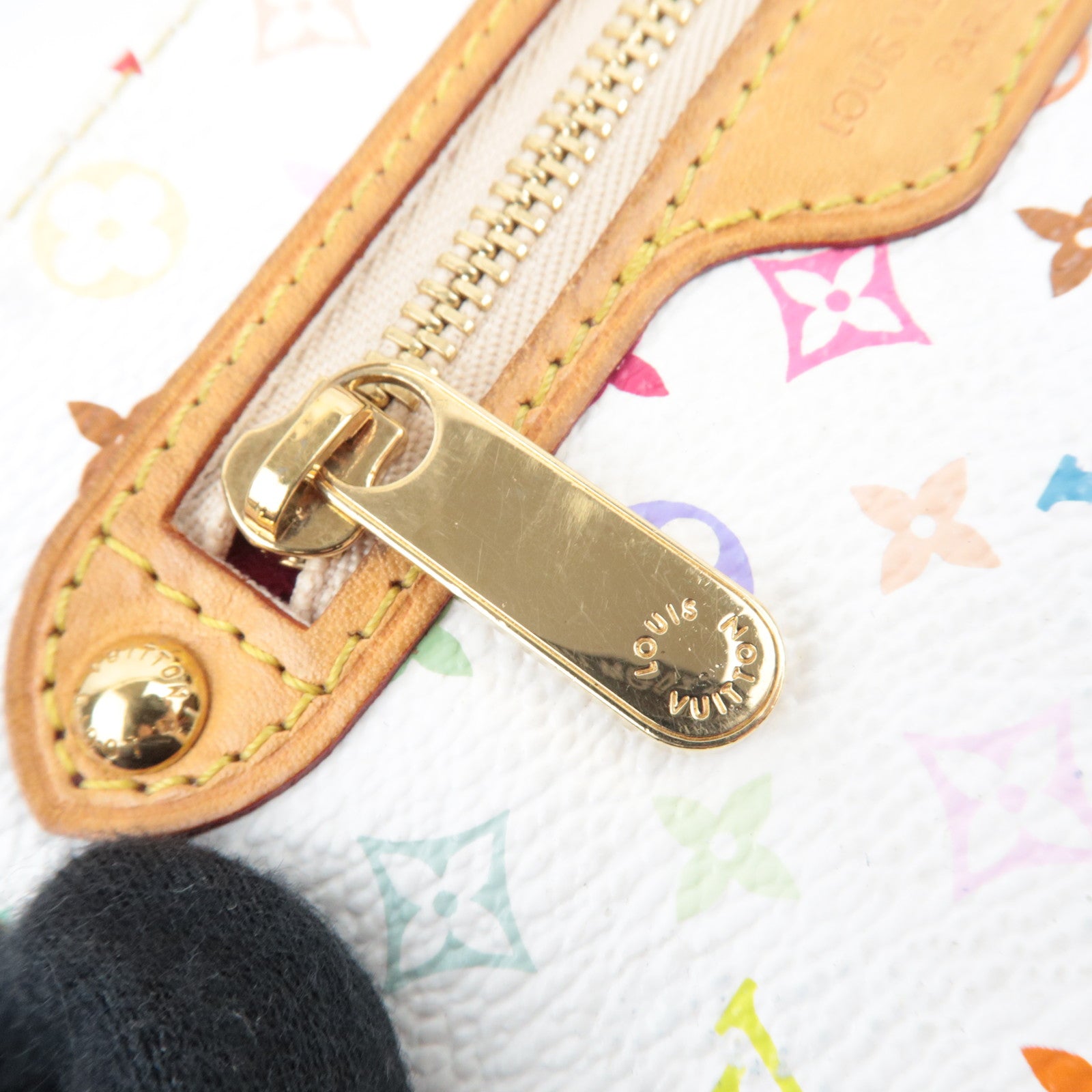 Louis Vuitton Monogram Multicolore Pochette MM MIni Pouch Blanc M60028 MI0076