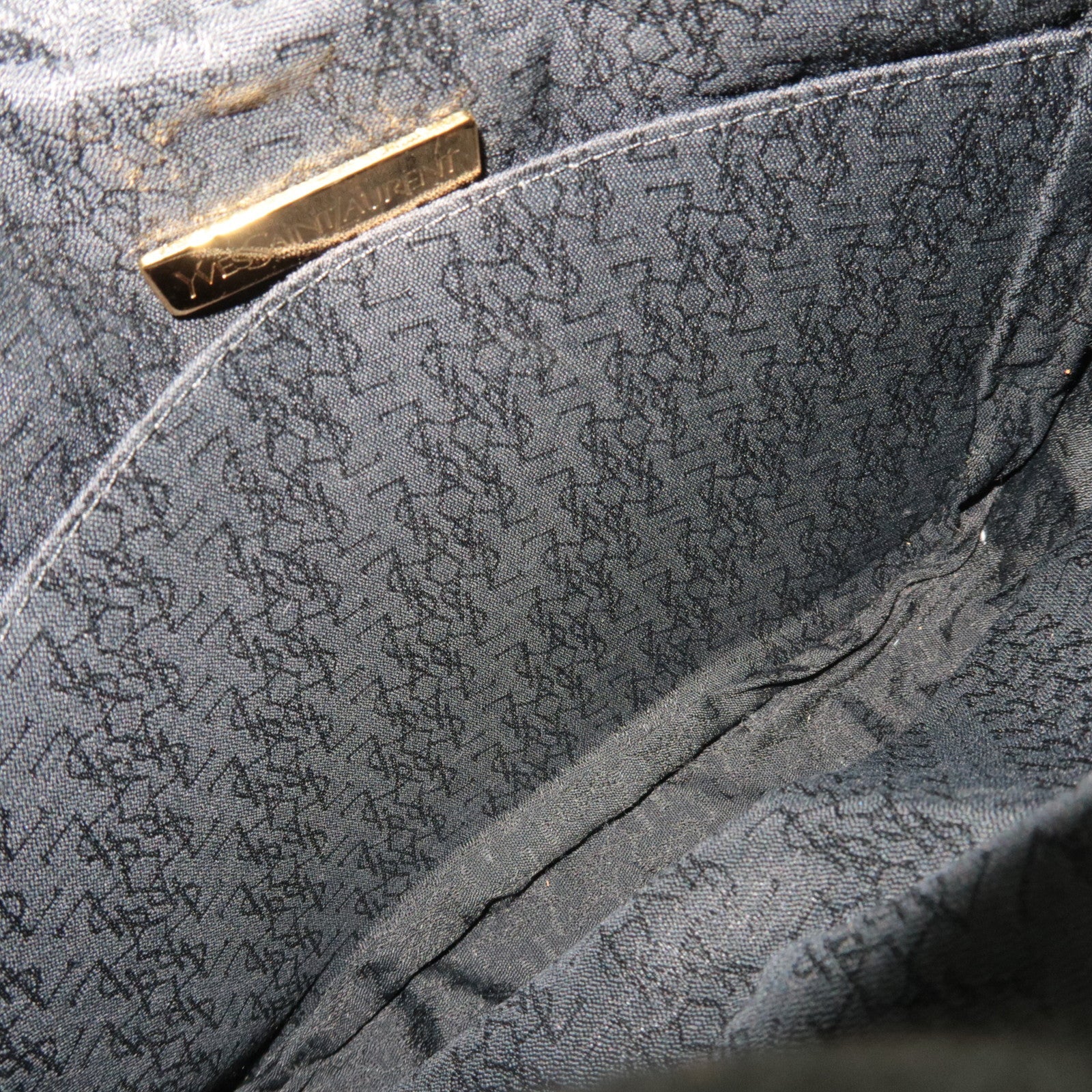 Saint Laurent YSL Shoulder Bag Leather Black