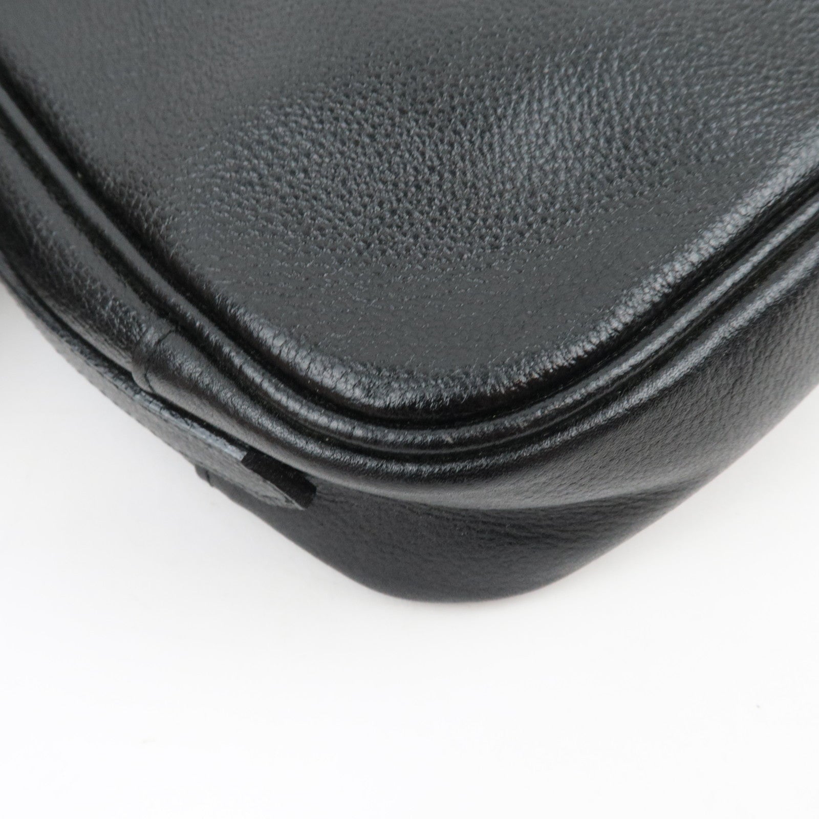 Saint Laurent YSL Shoulder Bag Leather Black
