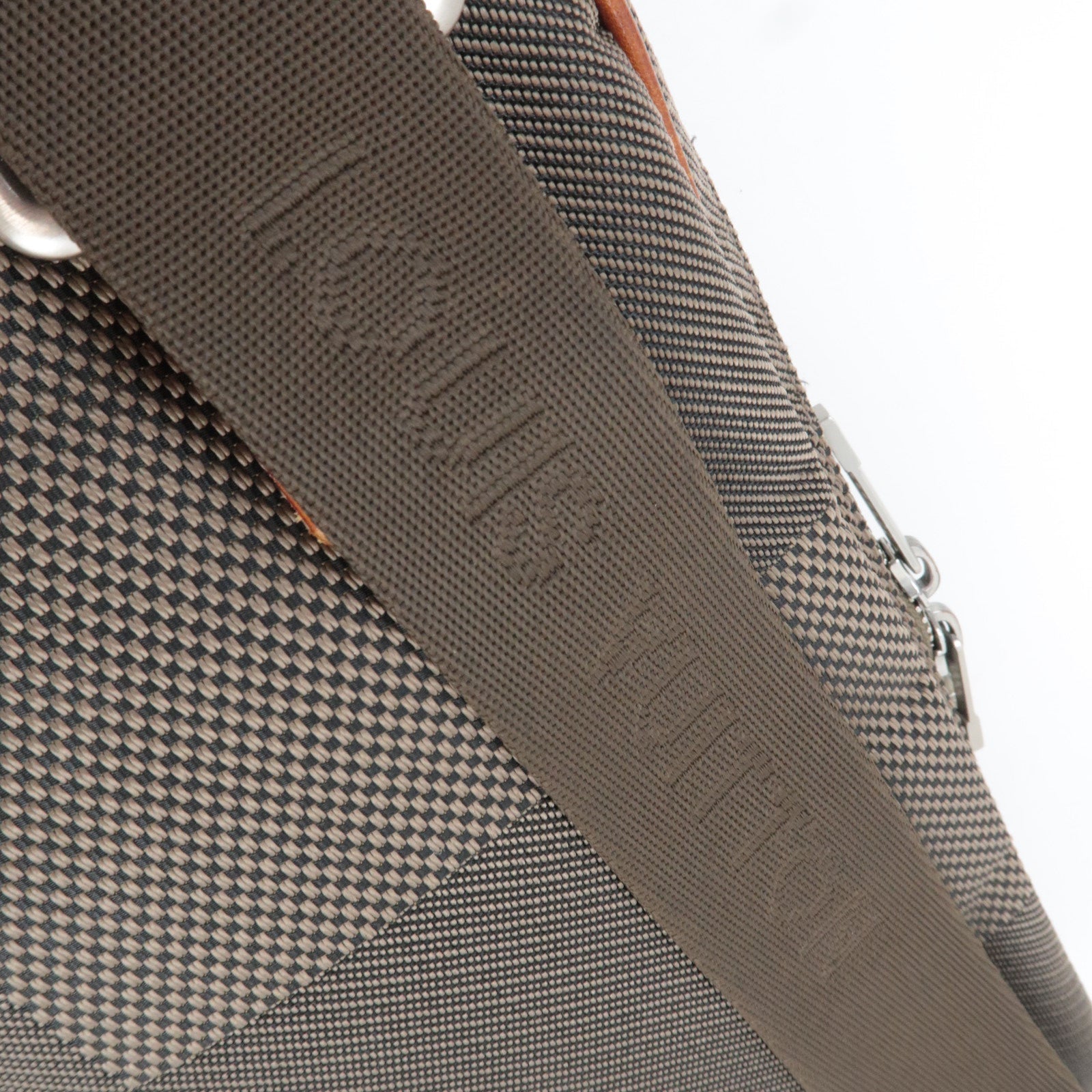 Louis Vuitton Damier Geant Acrobat Body Bag Terre M93619 AR2089