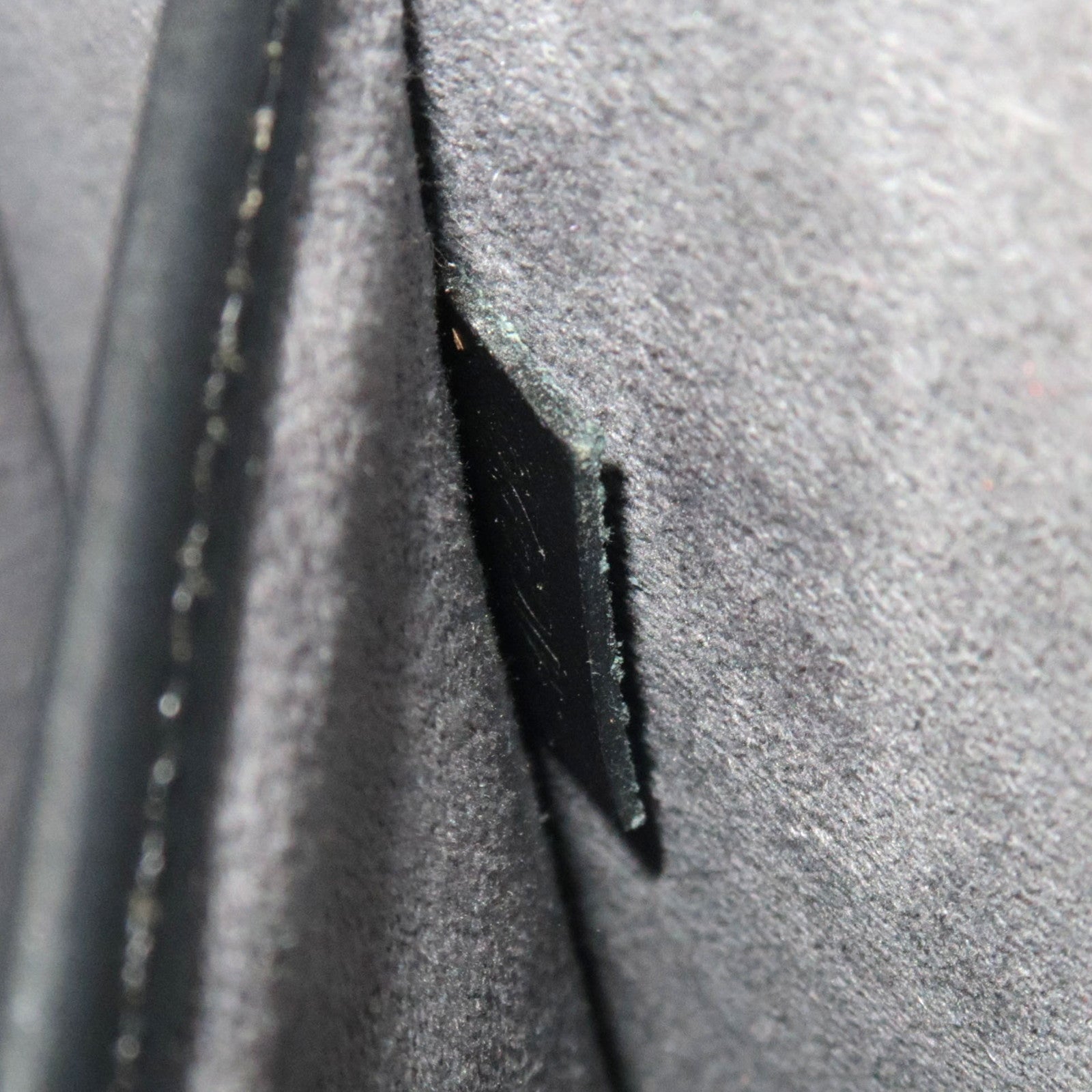 Louis Vuitton Epi Ombre Handbag Noir M52102 MI0929