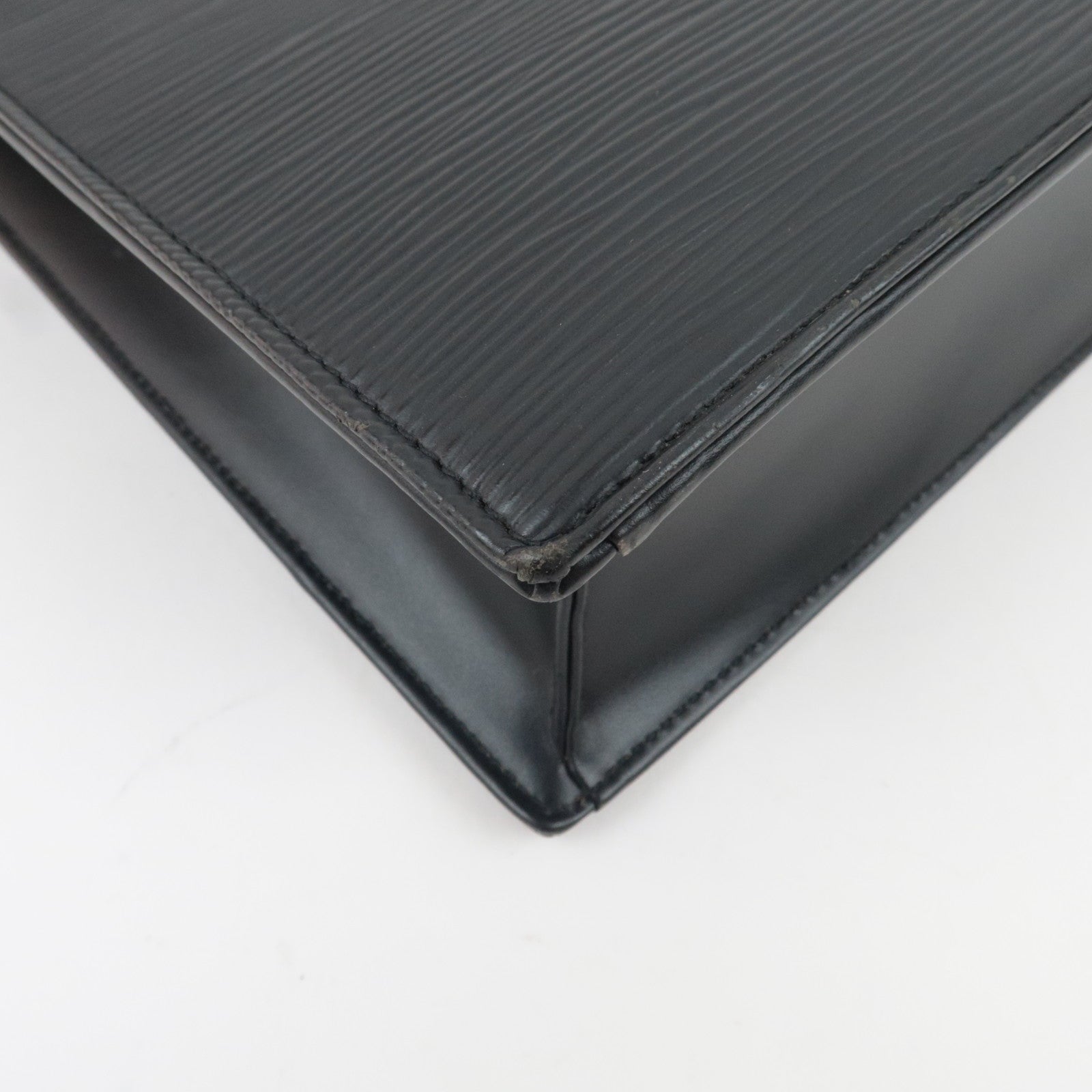 Louis Vuitton Epi Ombre Handbag Noir M52102 MI0929