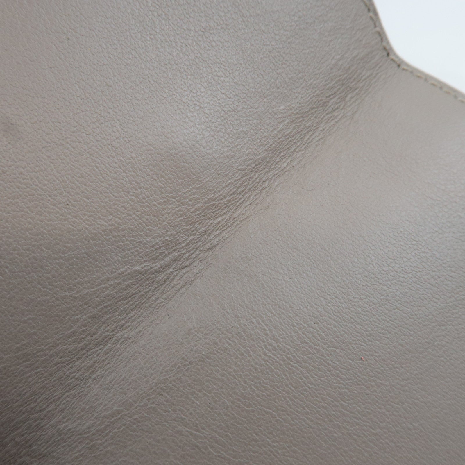 FENDI F Is FENDI Tri-Fold Wallet Leather Greige 8M0395 *Box, Dust bag