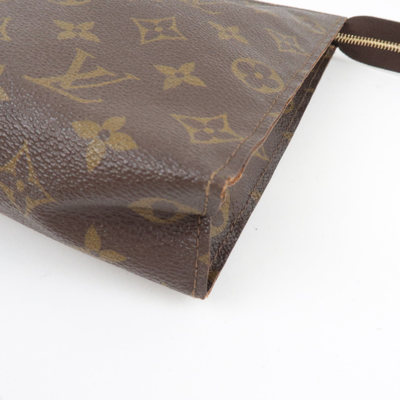 Louis Vuitton Monogram Poche Toilette 26 Toiletry Bag Cosmetic Pouch M47542