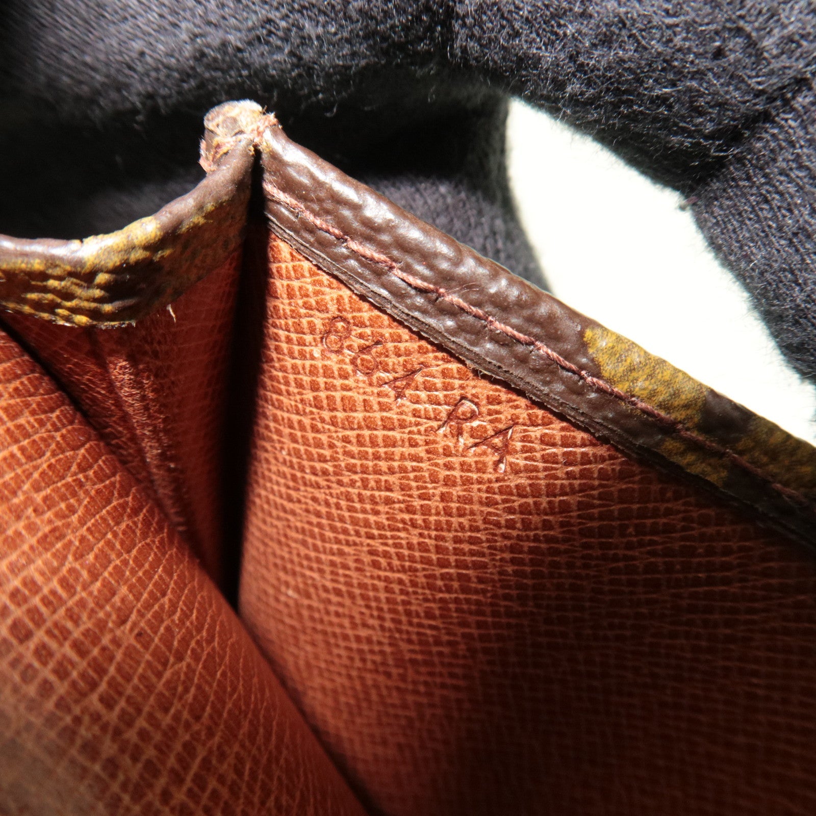 Louis Vuitton Monogram Bifold Long Bill Wallet 864RA