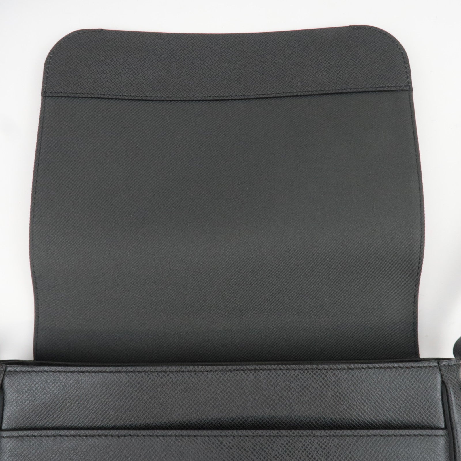 Louis Vuitton Taiga Roman PM Shoulder Bag Ardoise M32726 PL0127 *Dust bag