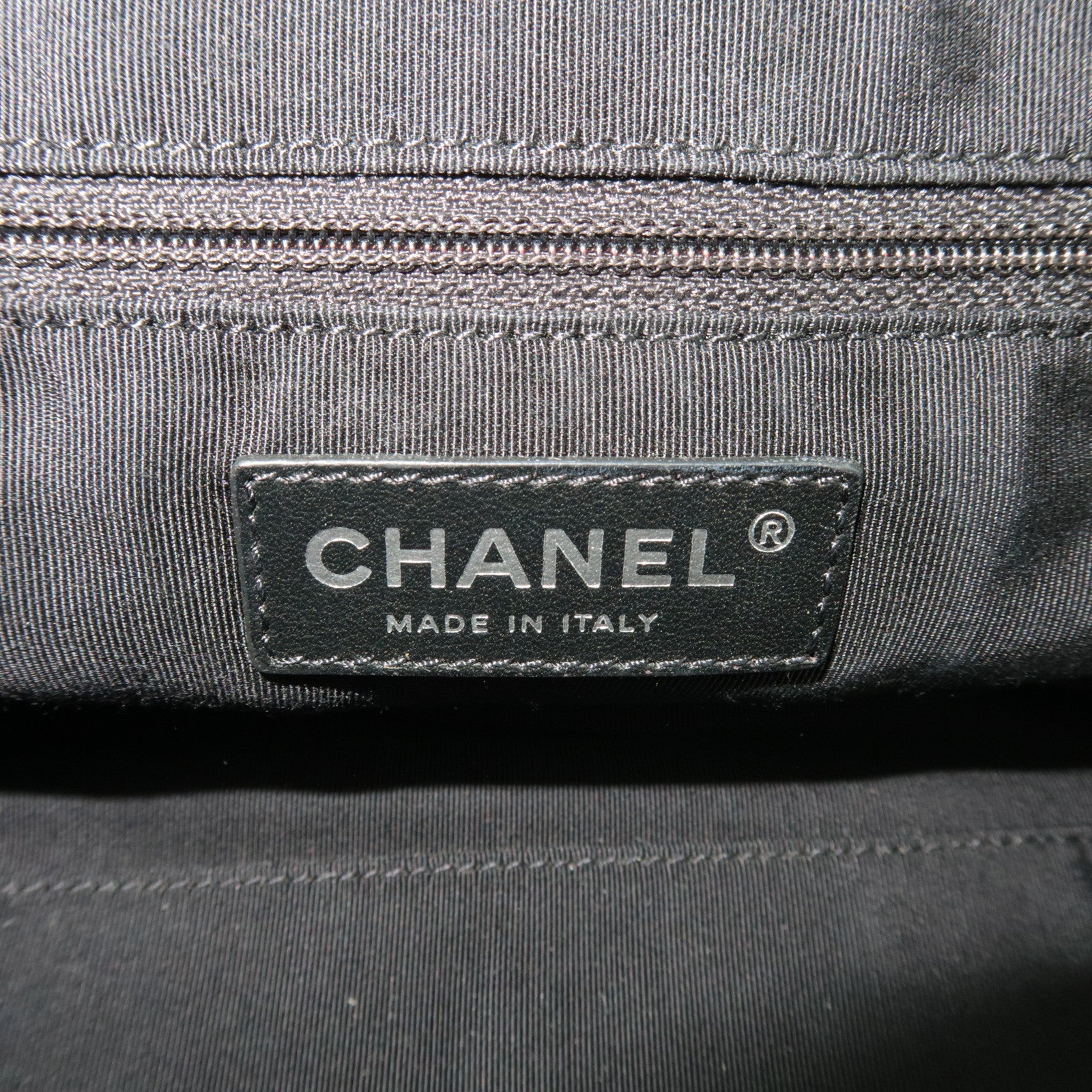 CHANEL Matelasse Chain Tote Bag Sparkle Leather Black 14845535 *G card