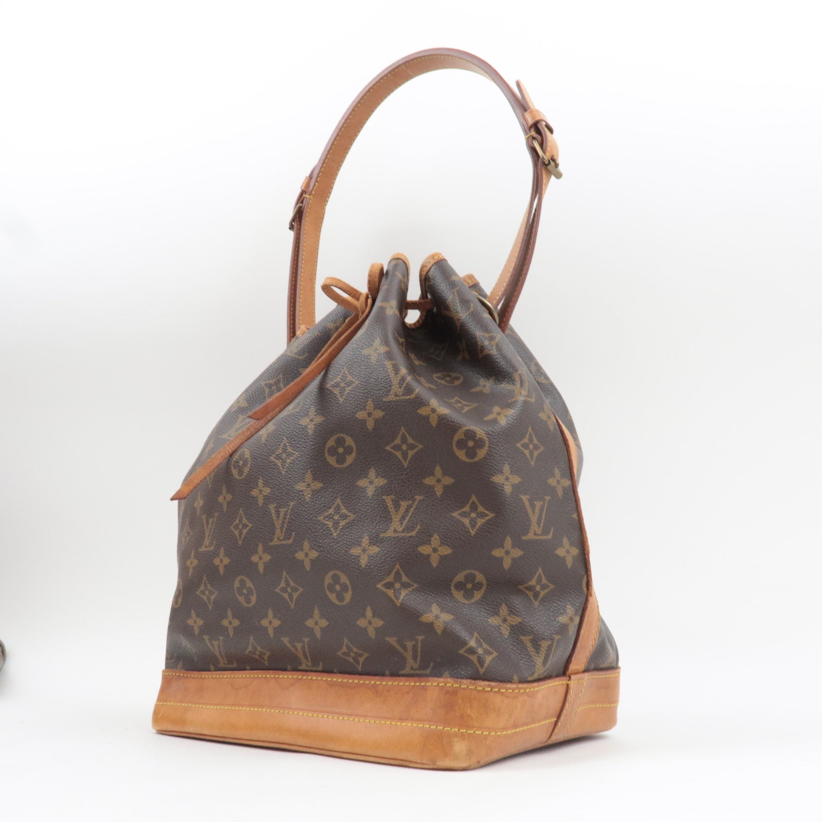 Louis Vuitton Monogram Noe Shoulder Bag M42224 A28906