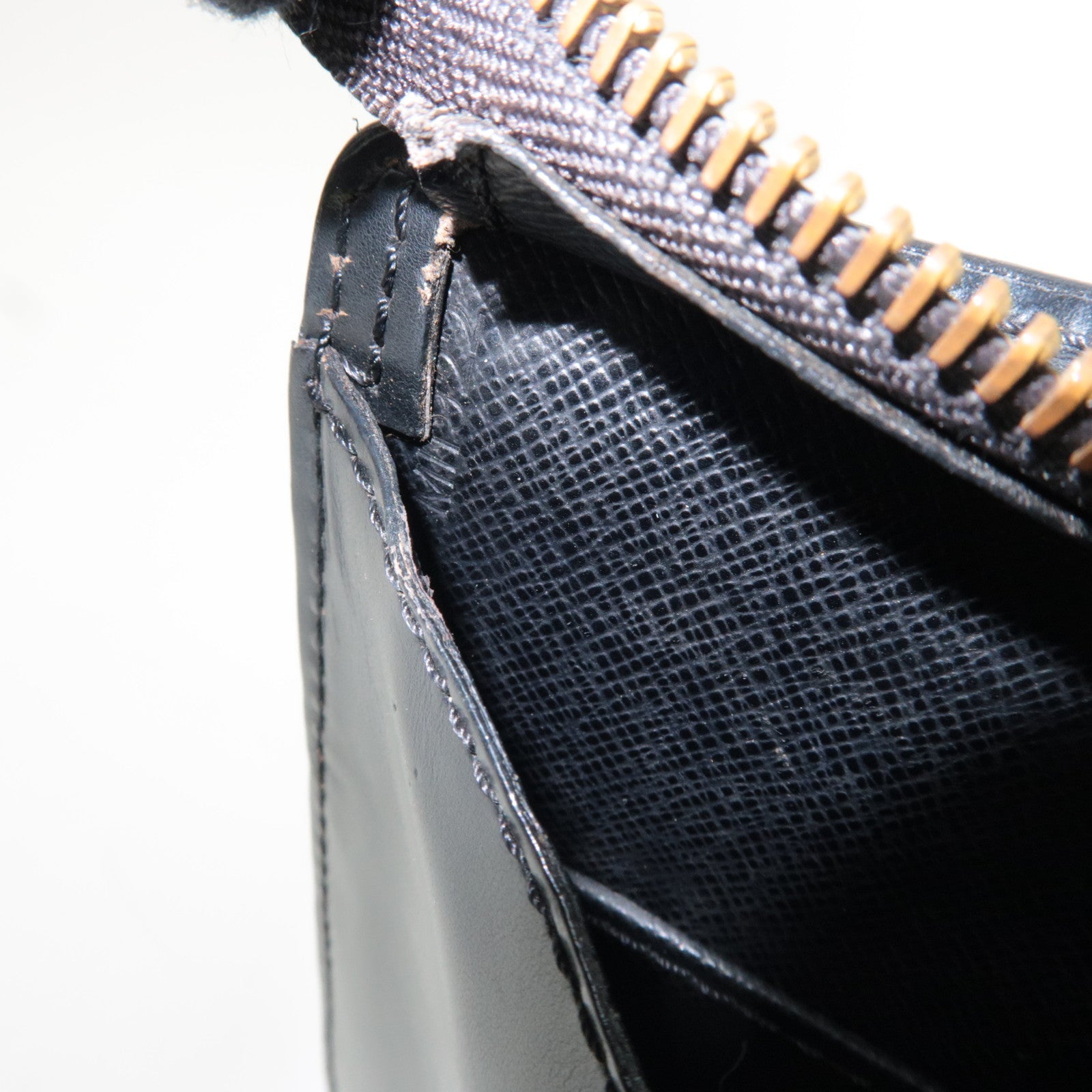 Louis Vuitton Epi Sac Triangle Hand Bag Noir M52092 MI1922